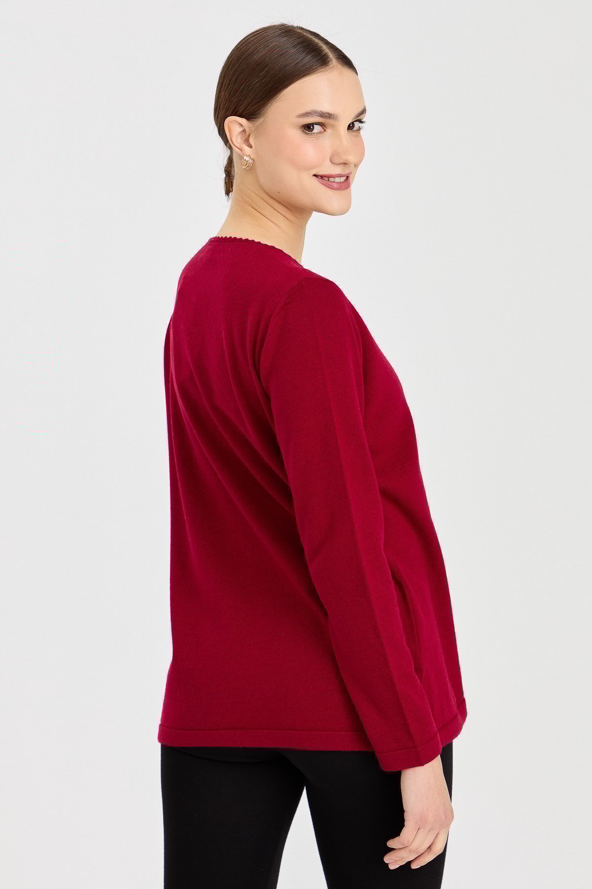 23005Kadın Sıfır Yaka Kenarı Dantel İşlemeli Yün Kazak V.Çürüğü