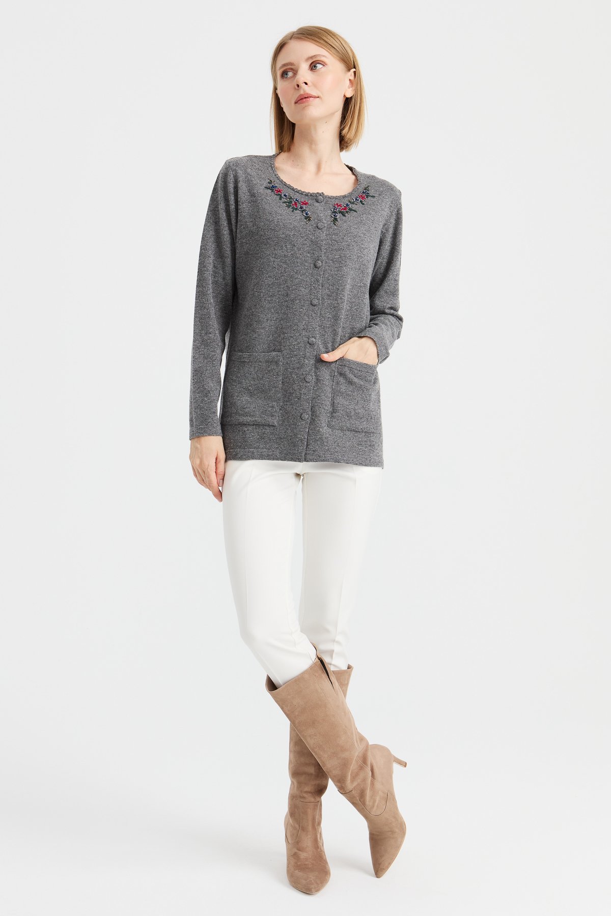 23003Kadın Sıfır Yaka Kenarı Dantel İşlemeli Yün Ceket Füme