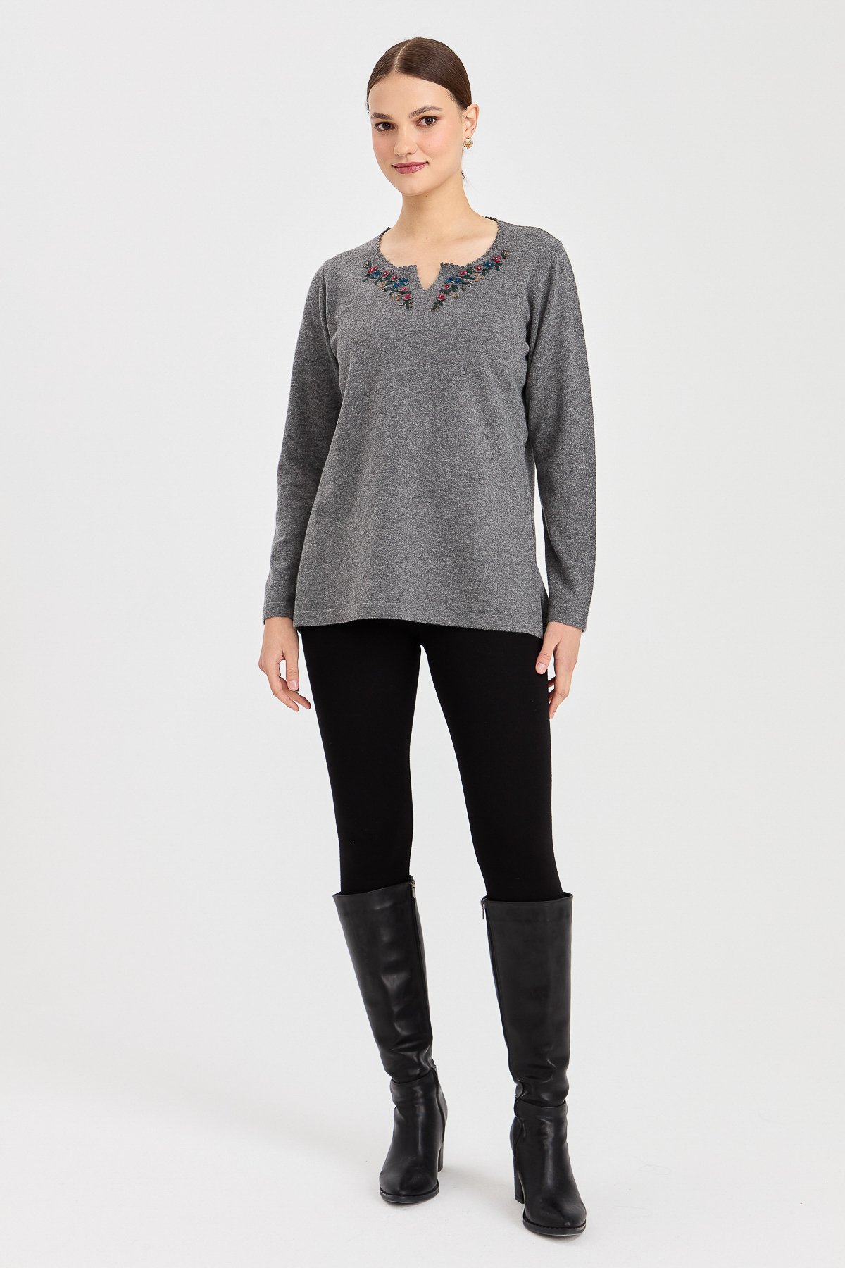 23005Women's Zero Neck Edge Lace Embroidered Wool Sweater Gray