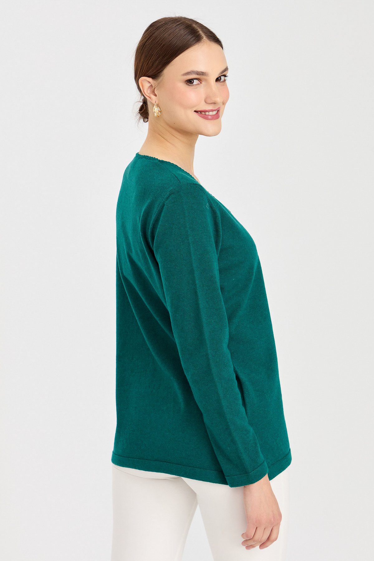 23005Kadın Sıfır Yaka Kenarı Dantel İşlemeli Yün Kazak K.Ö.başı