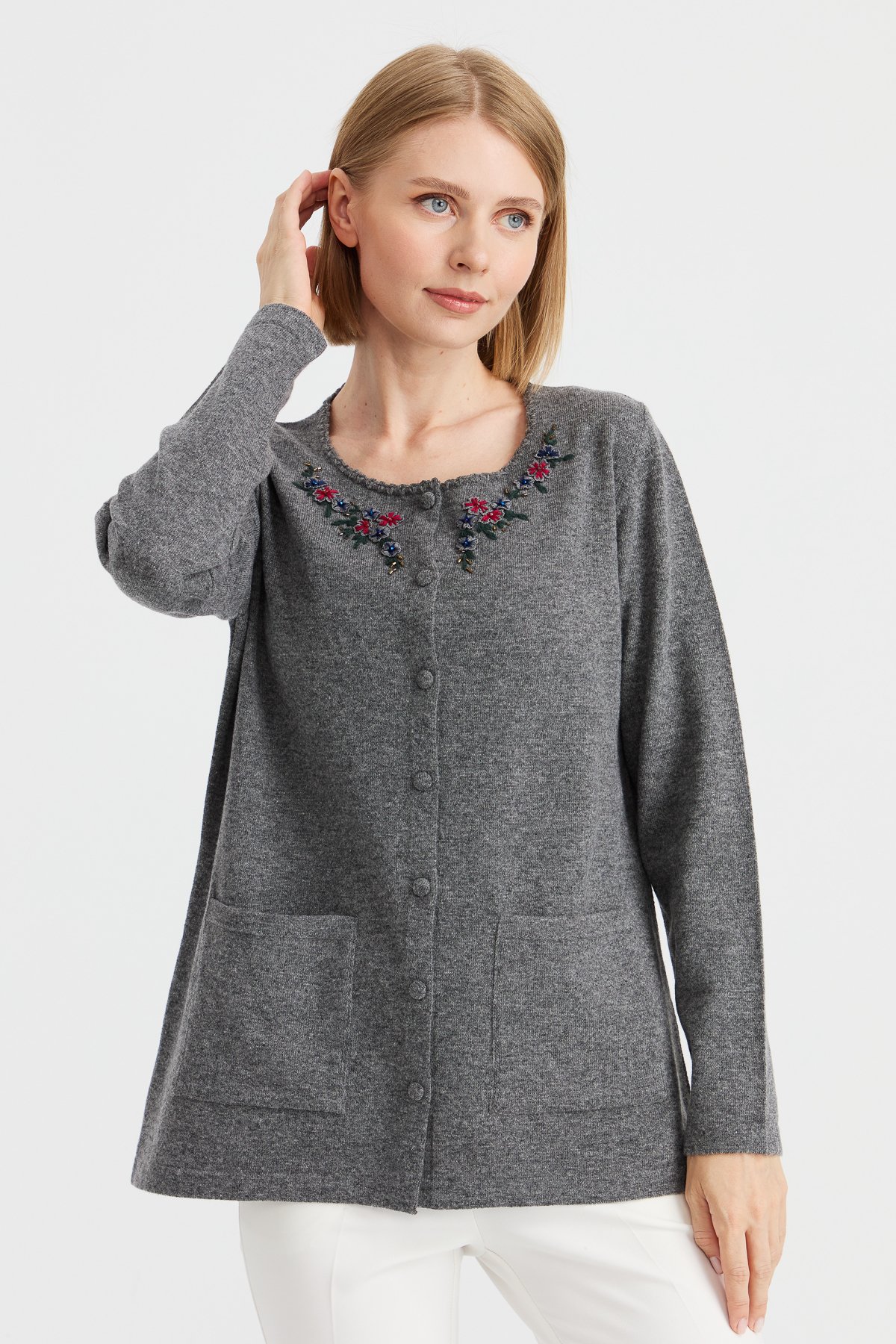 23003Kadın Sıfır Yaka Kenarı Dantel İşlemeli Yün Ceket Füme