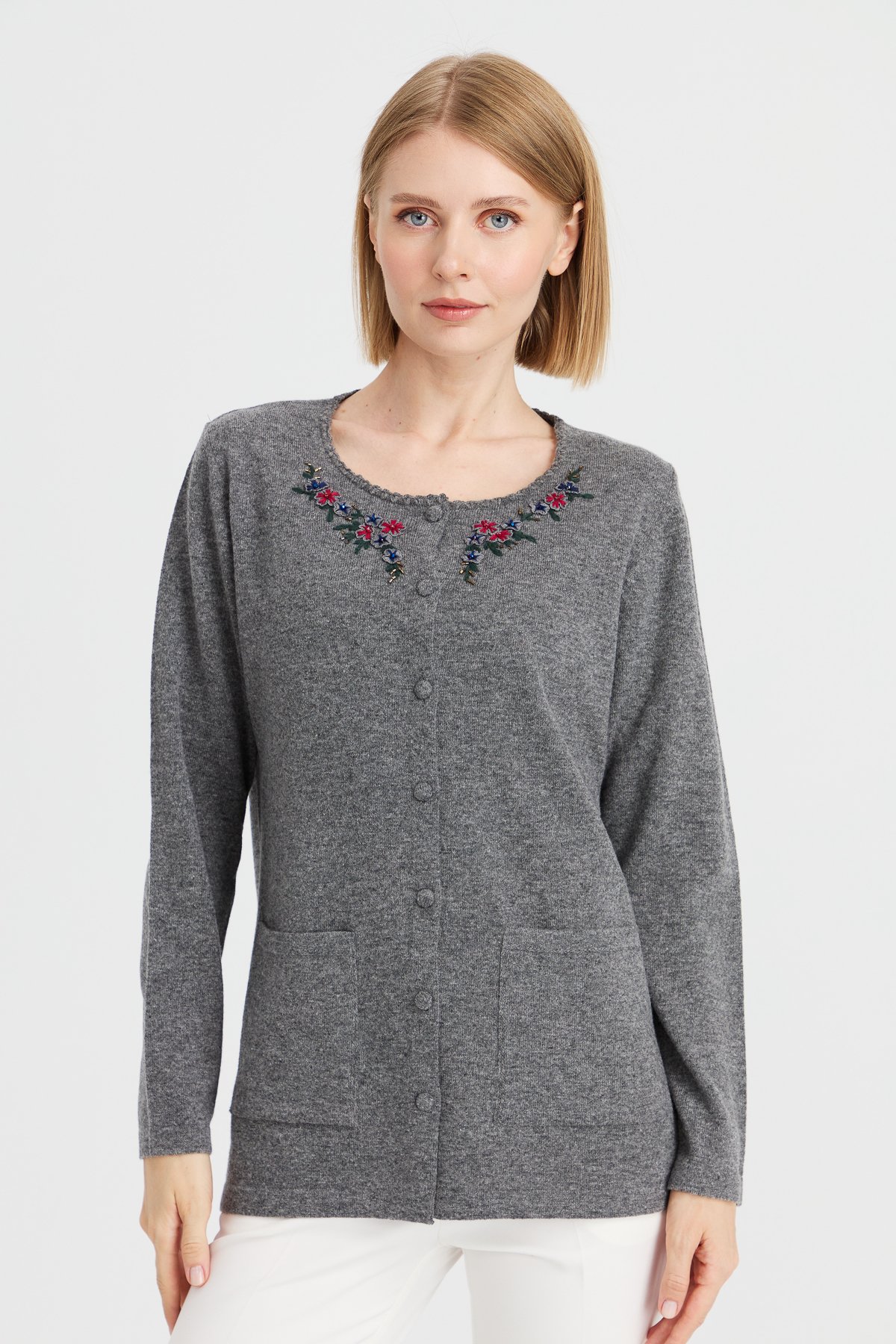 23003Kadın Sıfır Yaka Kenarı Dantel İşlemeli Yün Ceket Füme