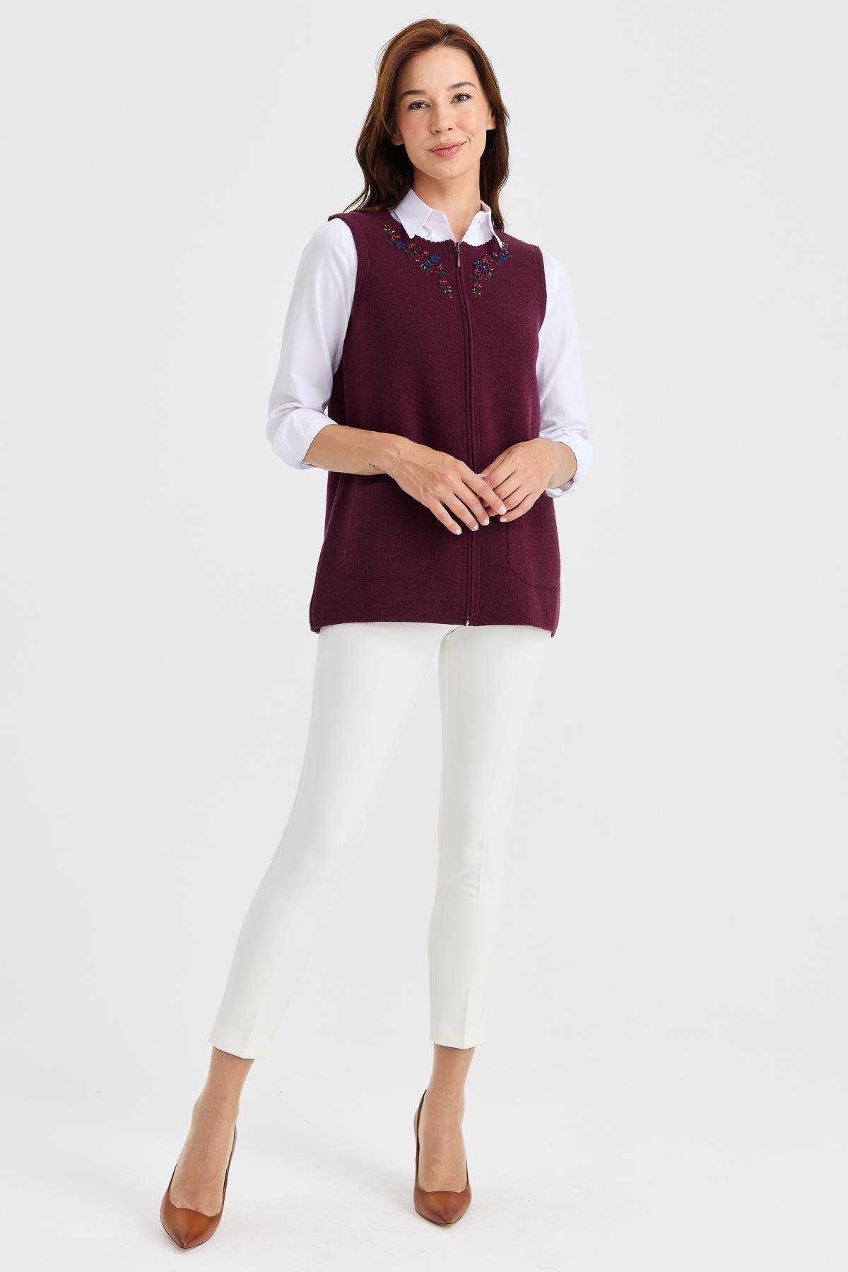 23000Kadın Sıfır Yaka Kenarı Dantel İşlemeli Yün Yelek K.Mürdüm