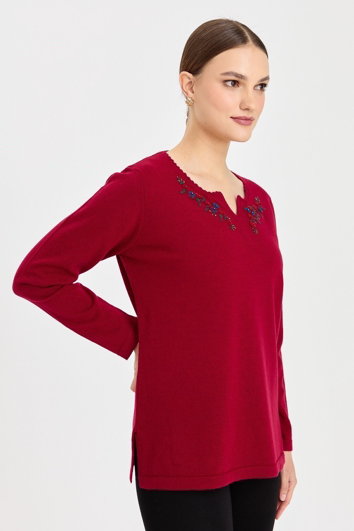 23005Kadın Sıfır Yaka Kenarı Dantel İşlemeli Yün Kazak V.Çürüğü