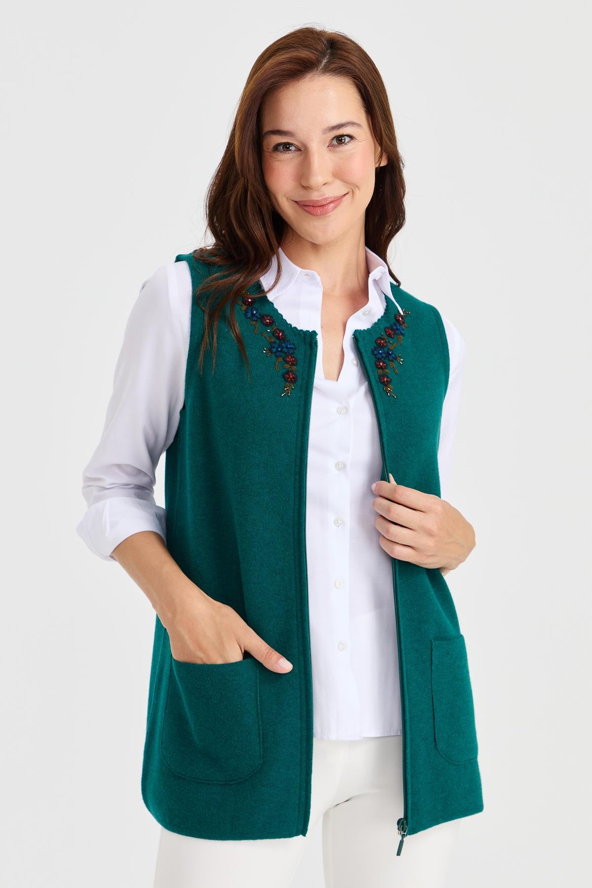 23000Kadın Sıfır Yaka Kenarı Dantel İşlemeli Yün Yelek K.Ö.başı