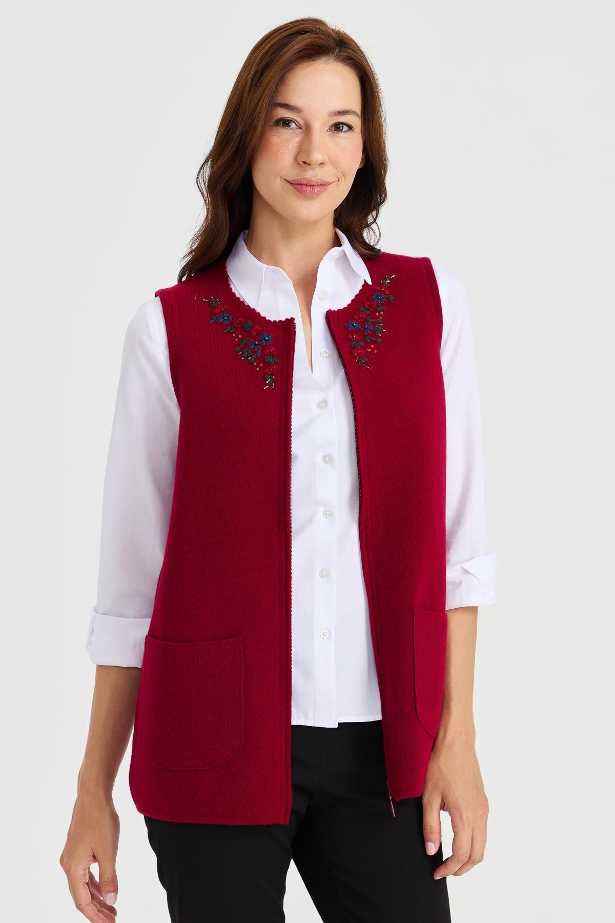 23000Kadın Sıfır Yaka Kenarı Dantel İşlemeli Yün Yelek V.Çürüğü