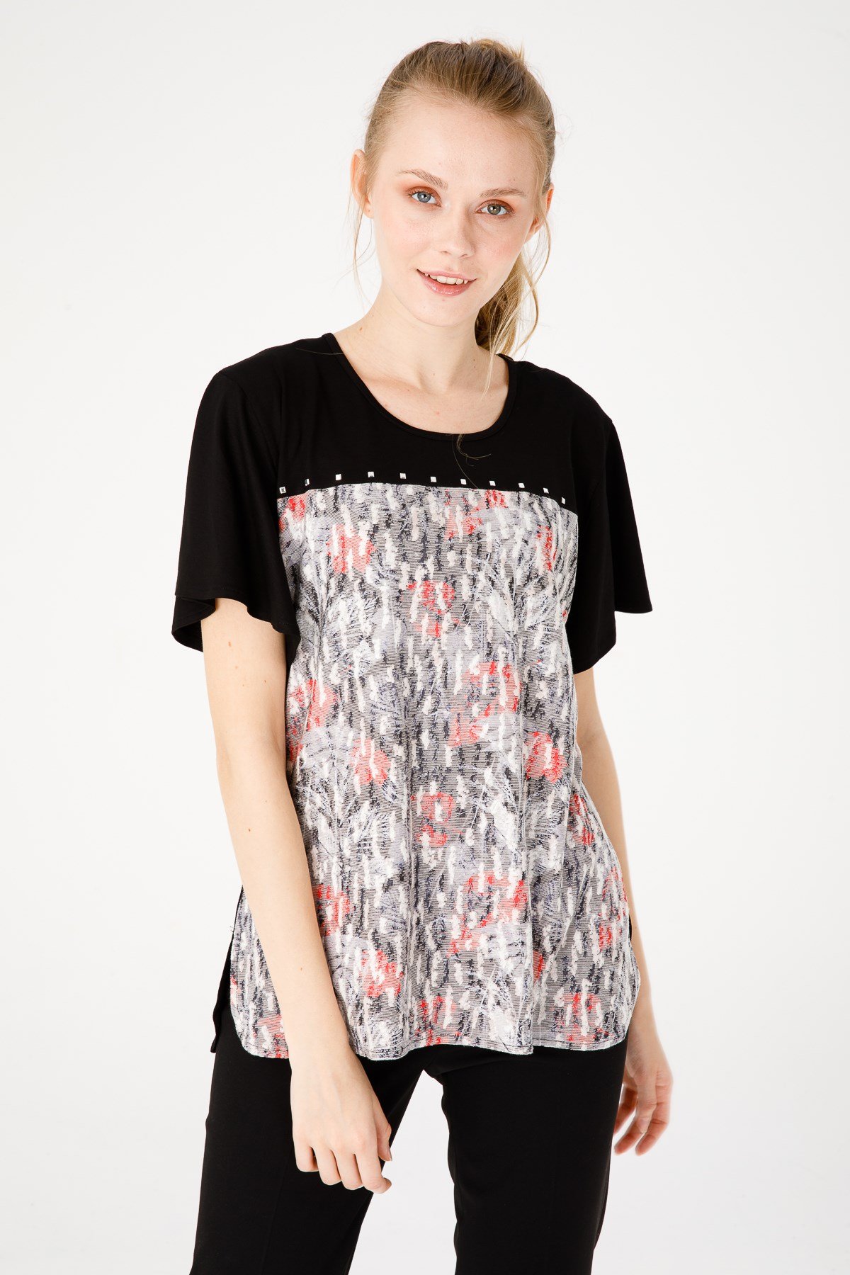 21878Kadın Sıfır Yaka Kısa Kol Desenli Penye Bluz Siyah