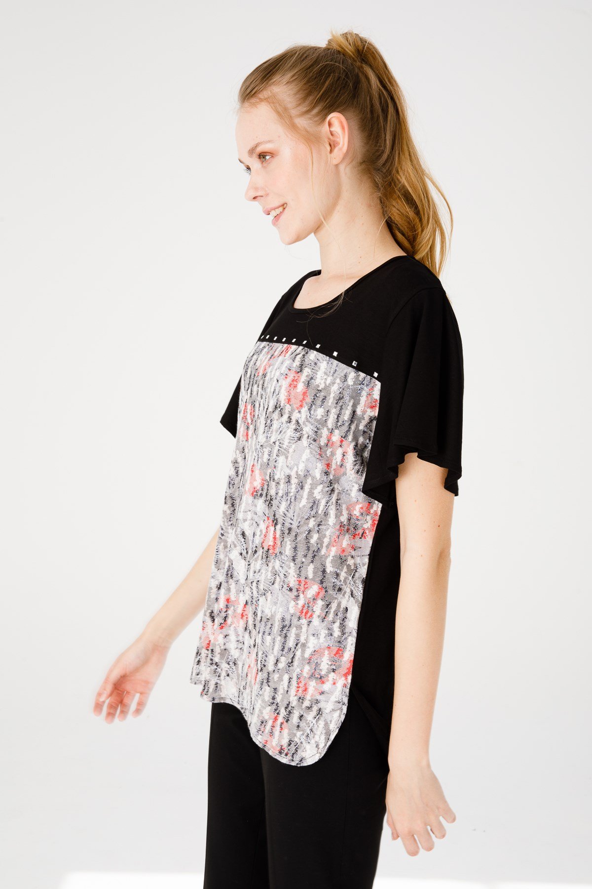 21878Kadın Sıfır Yaka Kısa Kol Desenli Penye Bluz Siyah