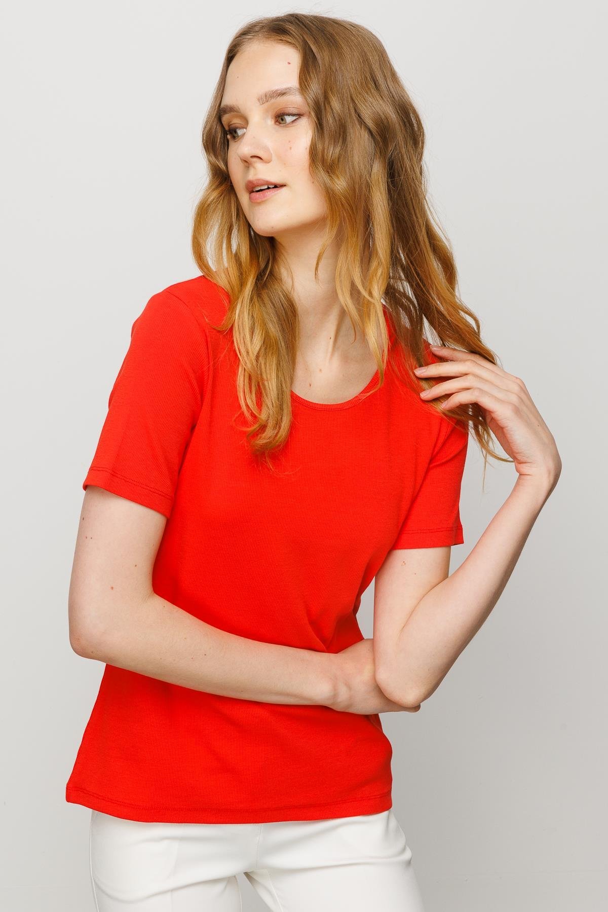 23755Kadın Sıfır Yaka Kısa Kol Pamuk Kaşkorse T-shirt Oranj