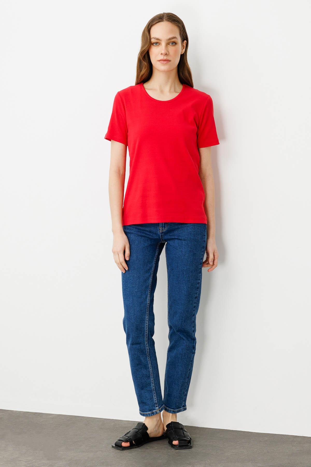 23755Kadın Sıfır Yaka Kısa Kol Pamuk Kaşkorse T-shirt Kırmızı