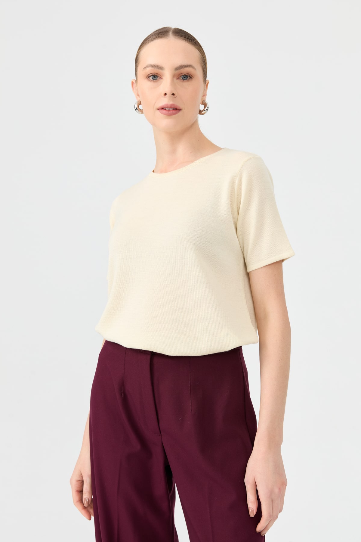 24112Kadın Sıfır Yaka Kısa Kollu Basic Yün Bluz Kemik