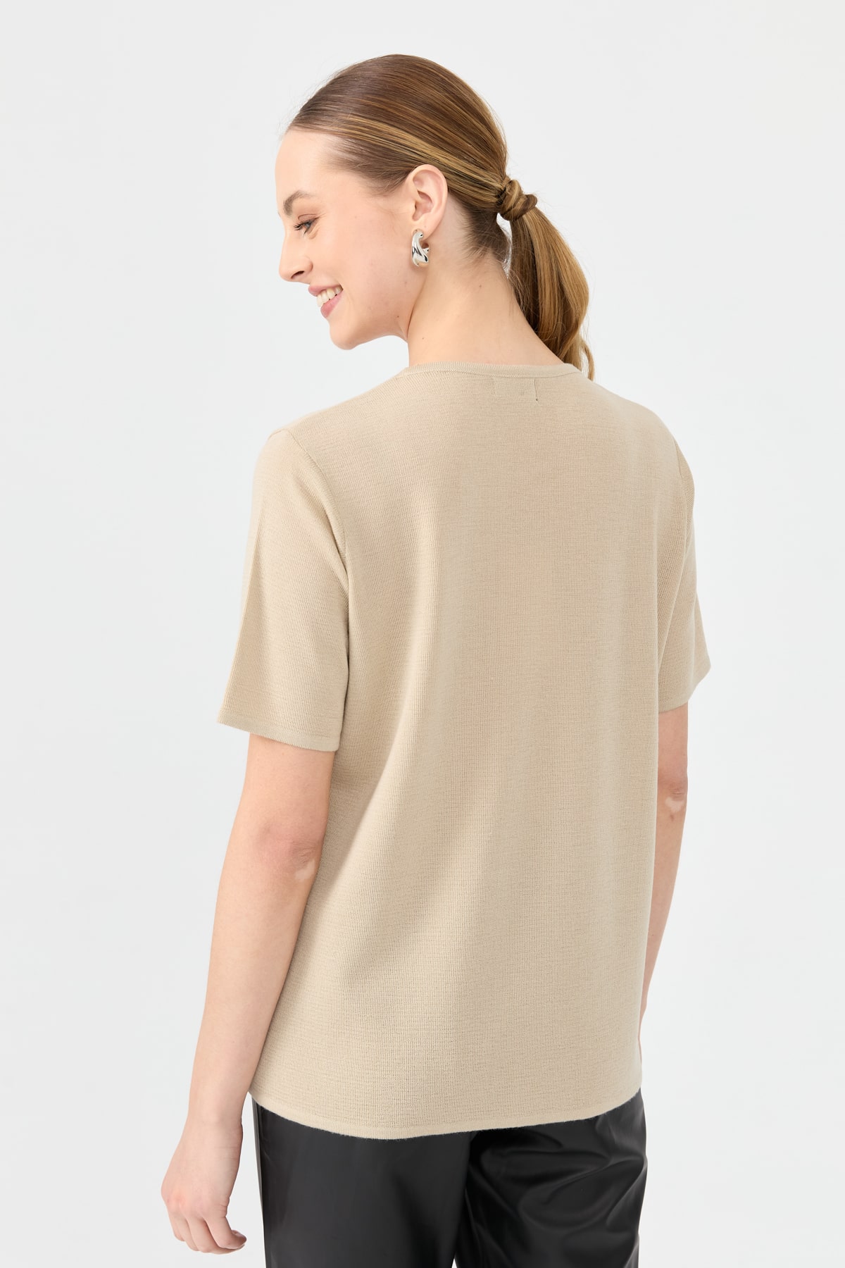 24112Kadın Sıfır Yaka Kısa Kollu Basic Yün Bluz M.Bej
