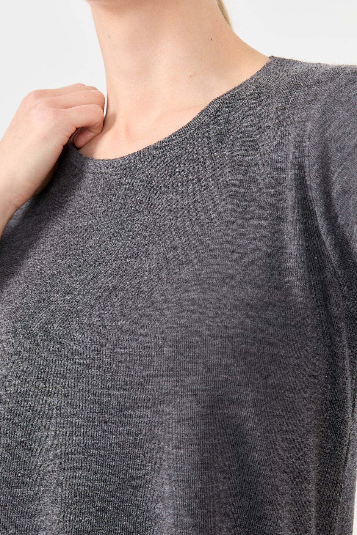 24112Kadın Sıfır Yaka Kısa Kollu Basic Yün Bluz A.Füme