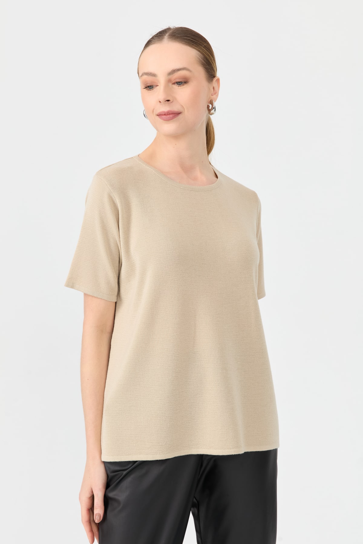 24112Kadın Sıfır Yaka Kısa Kollu Basic Yün Bluz M.Bej