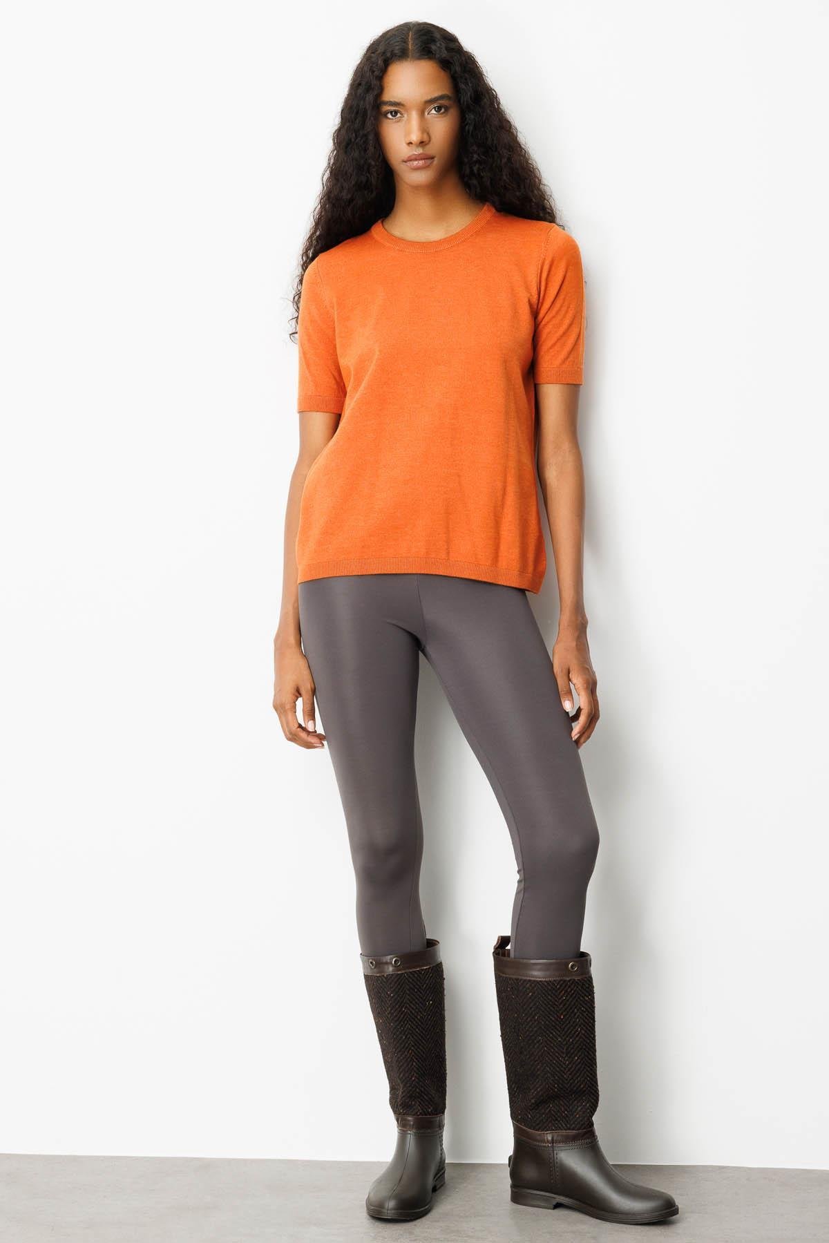 25392Kadın Sıfır Yaka Kısa Kollu Düz Bluz Turuncu