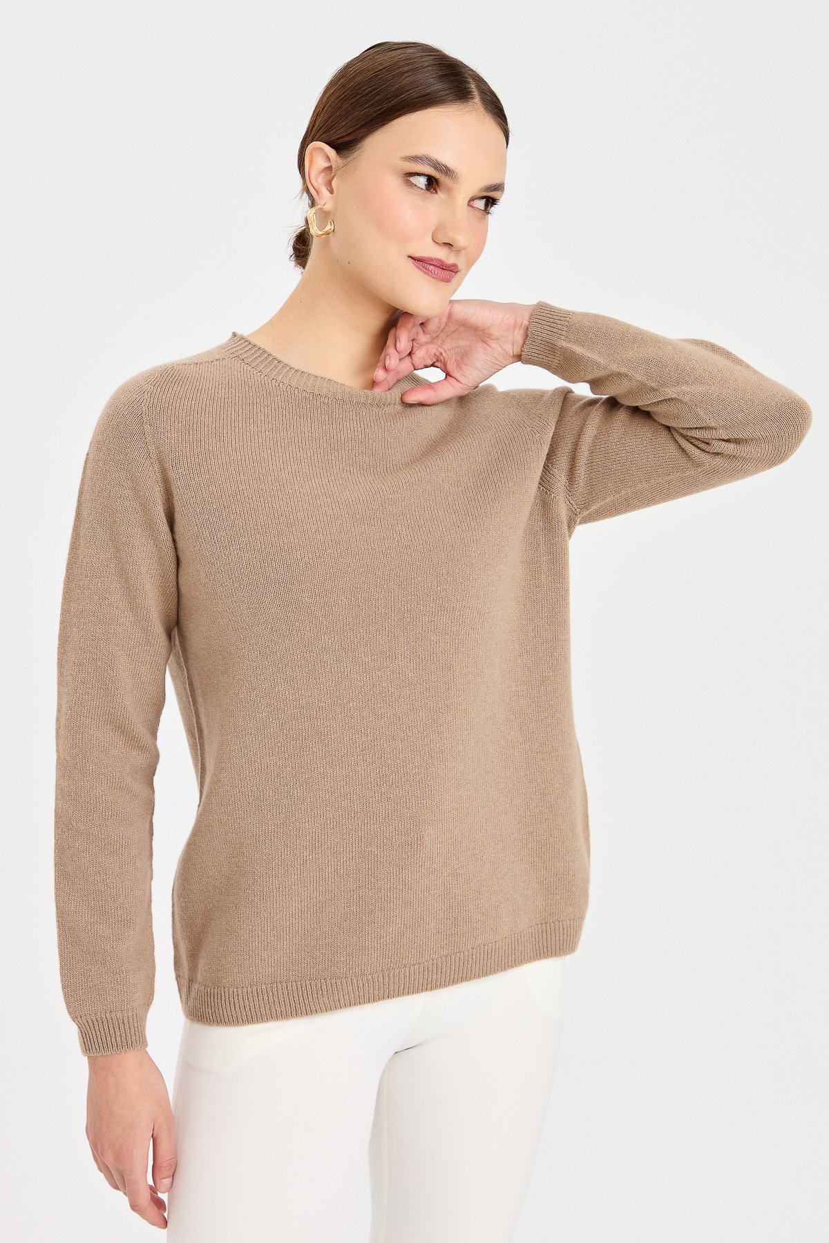 23163Kadın Sıfır Yaka Klasik Yün Kazak Bej