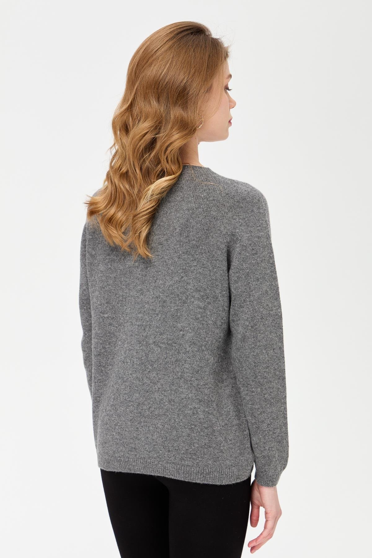 23163Kadın Sıfır Yaka Klasik Yün Kazak Füme