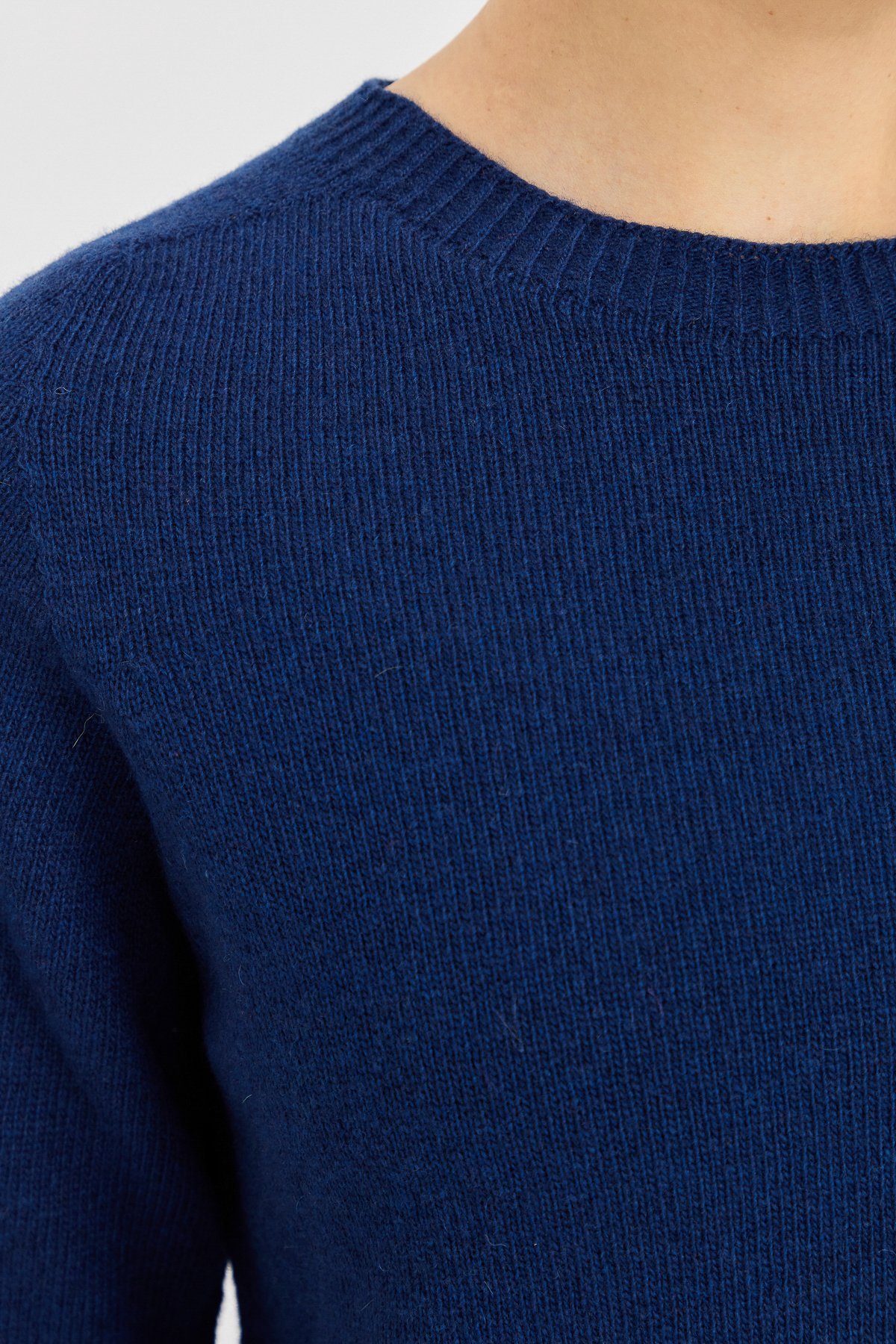 23163Kadın Sıfır Yaka Klasik Yün Kazak İndigo