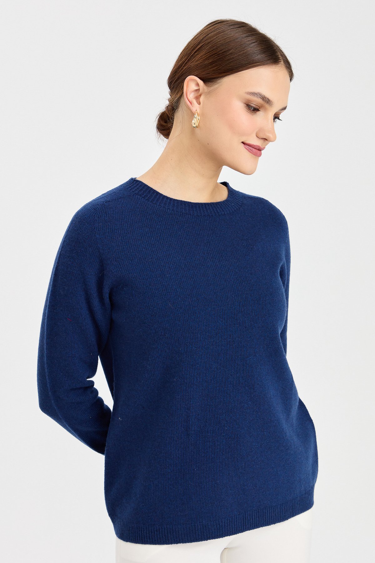 23163Kadın Sıfır Yaka Klasik Yün Kazak İndigo