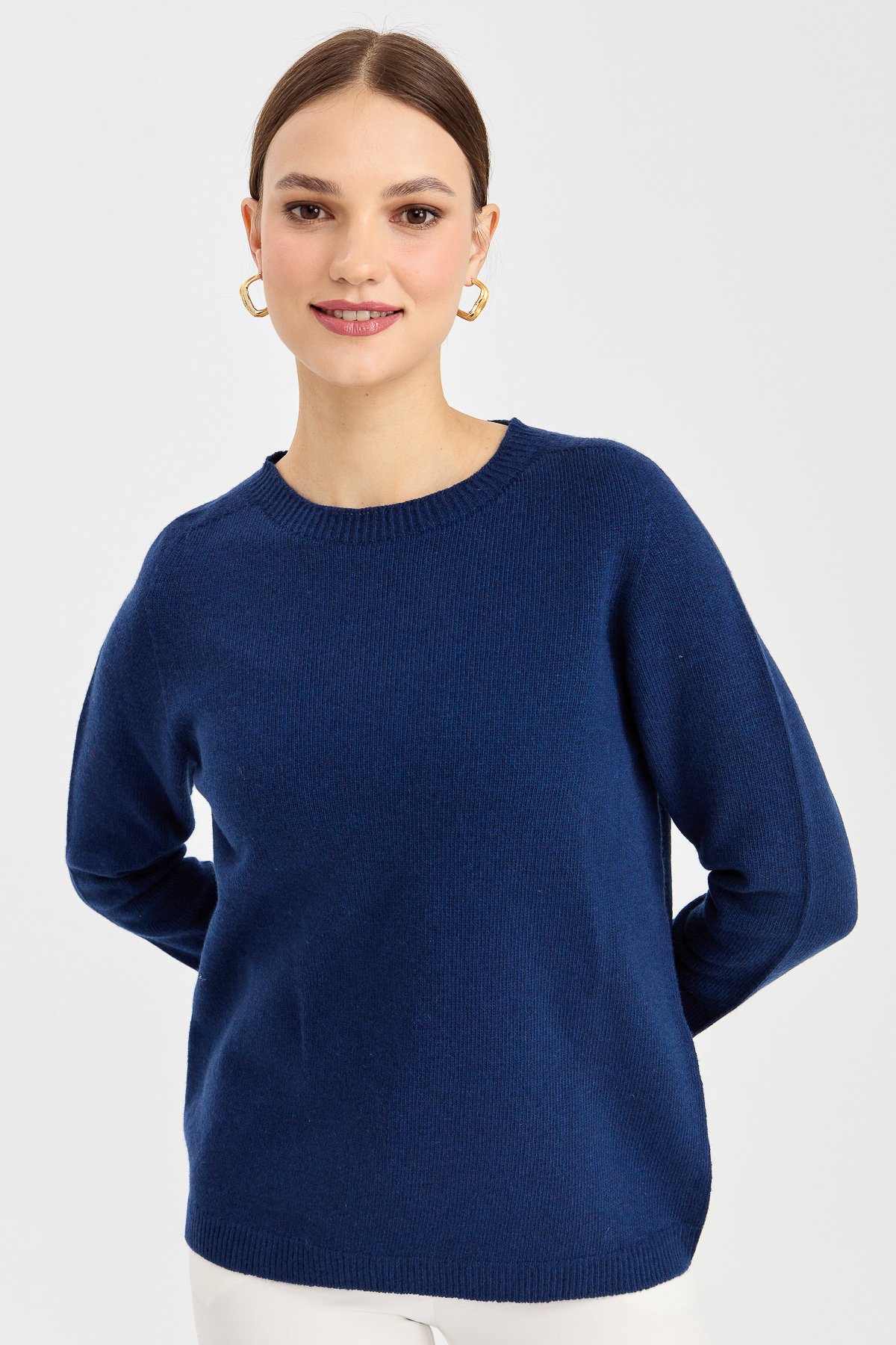 23163Kadın Sıfır Yaka Klasik Yün Kazak İndigo
