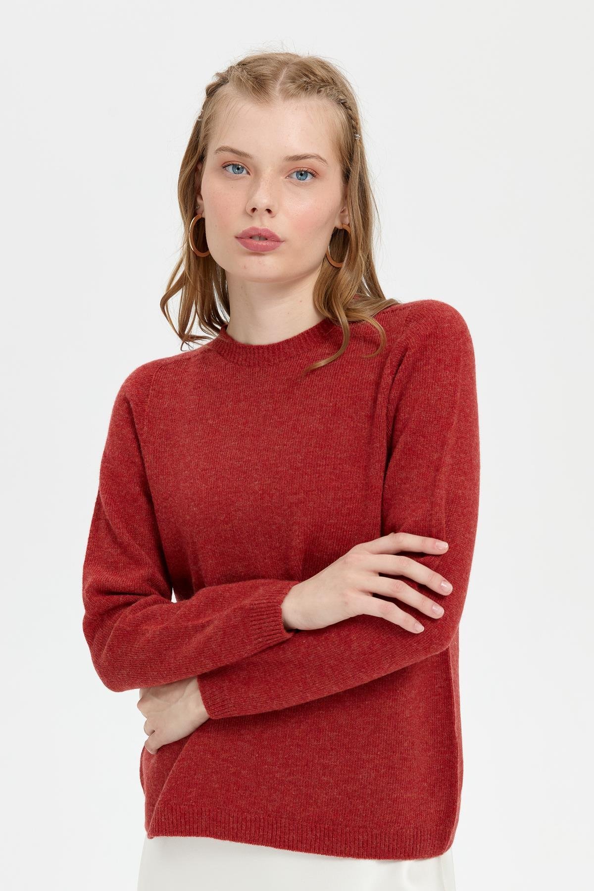 23163Kadın Sıfır Yaka Klasik Yün Kazak Kiremit