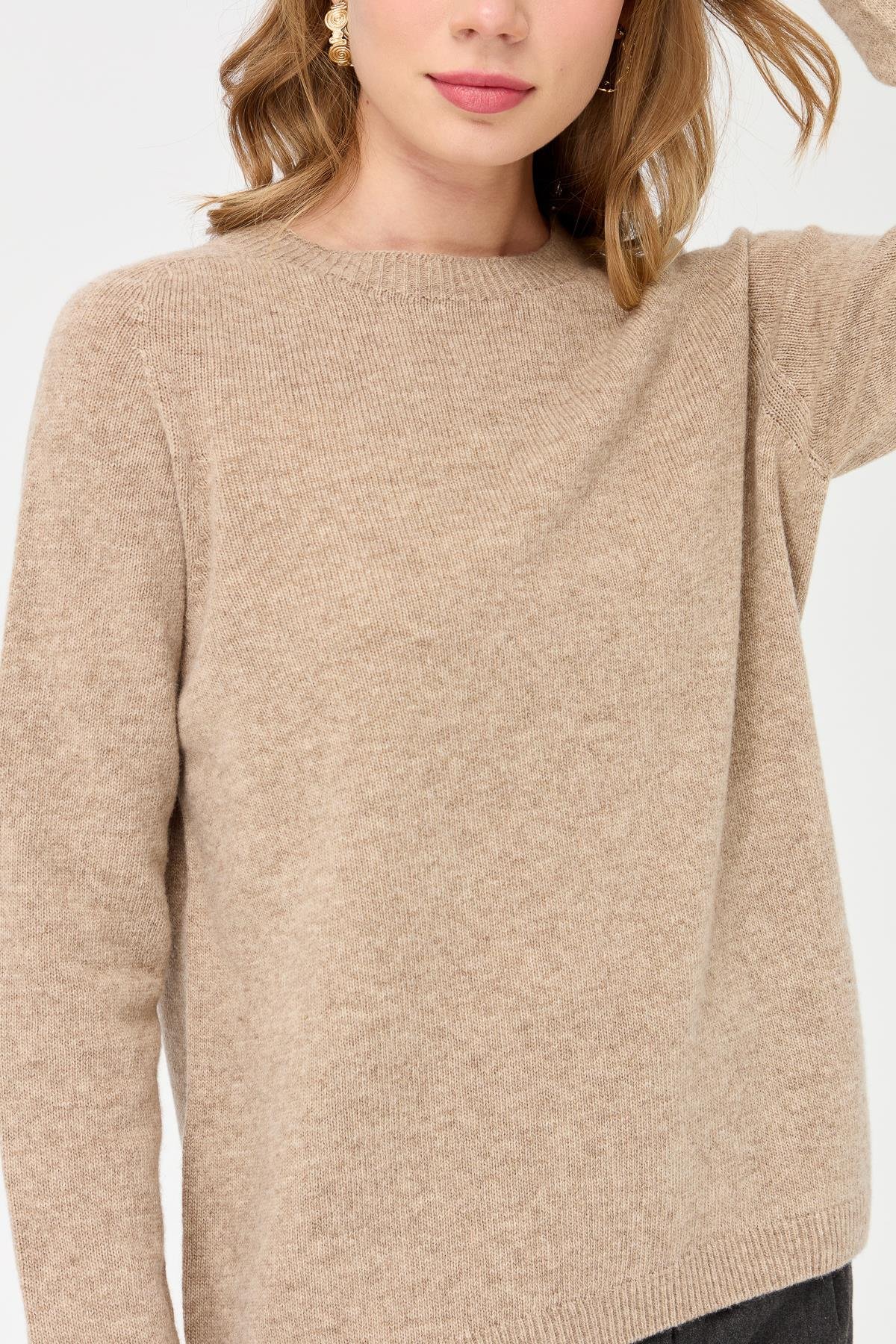 23163Kadın Sıfır Yaka Klasik Yün Kazak K.Bej