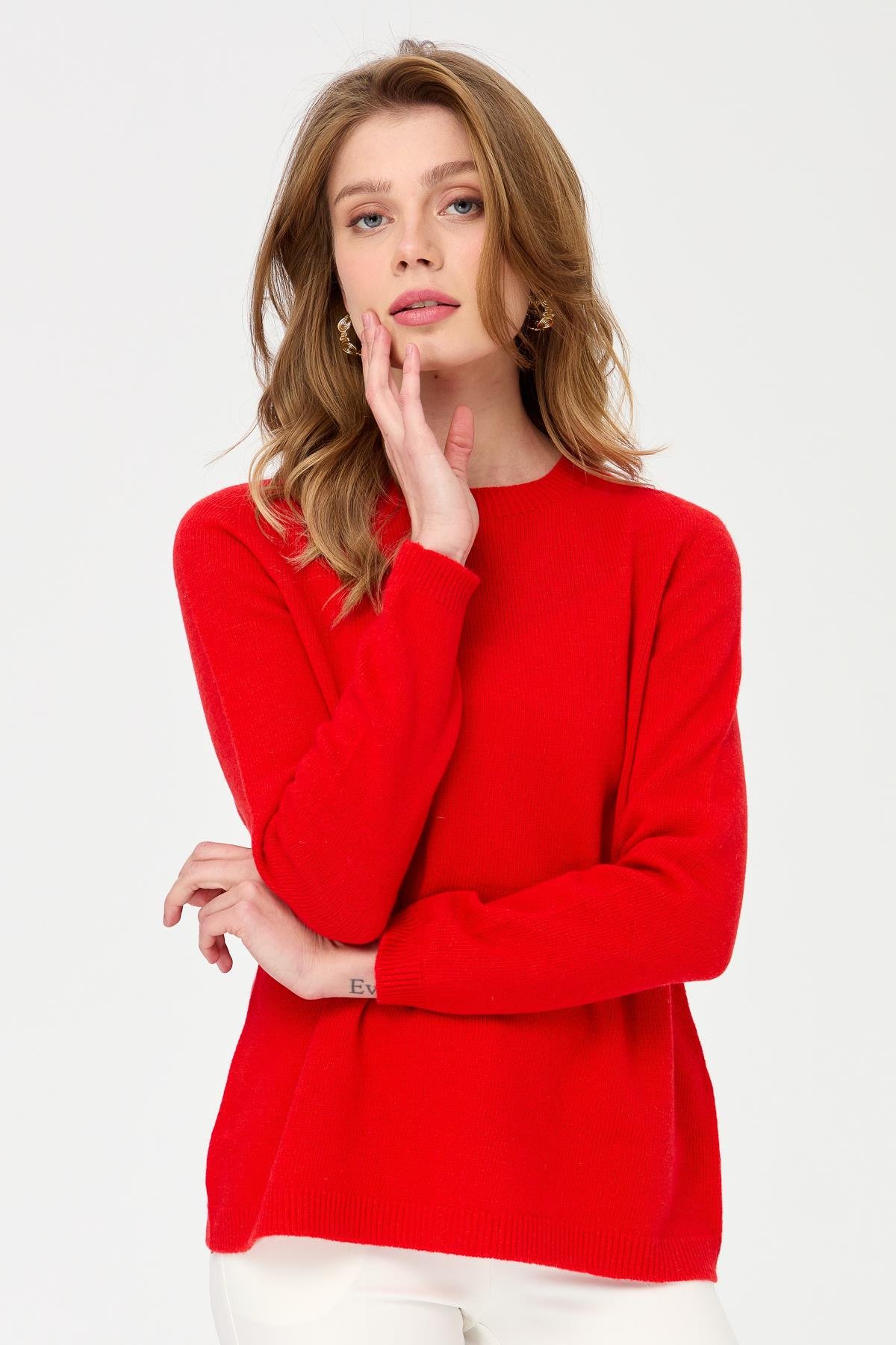 23163Kadın Sıfır Yaka Klasik Yün Kazak Mercan