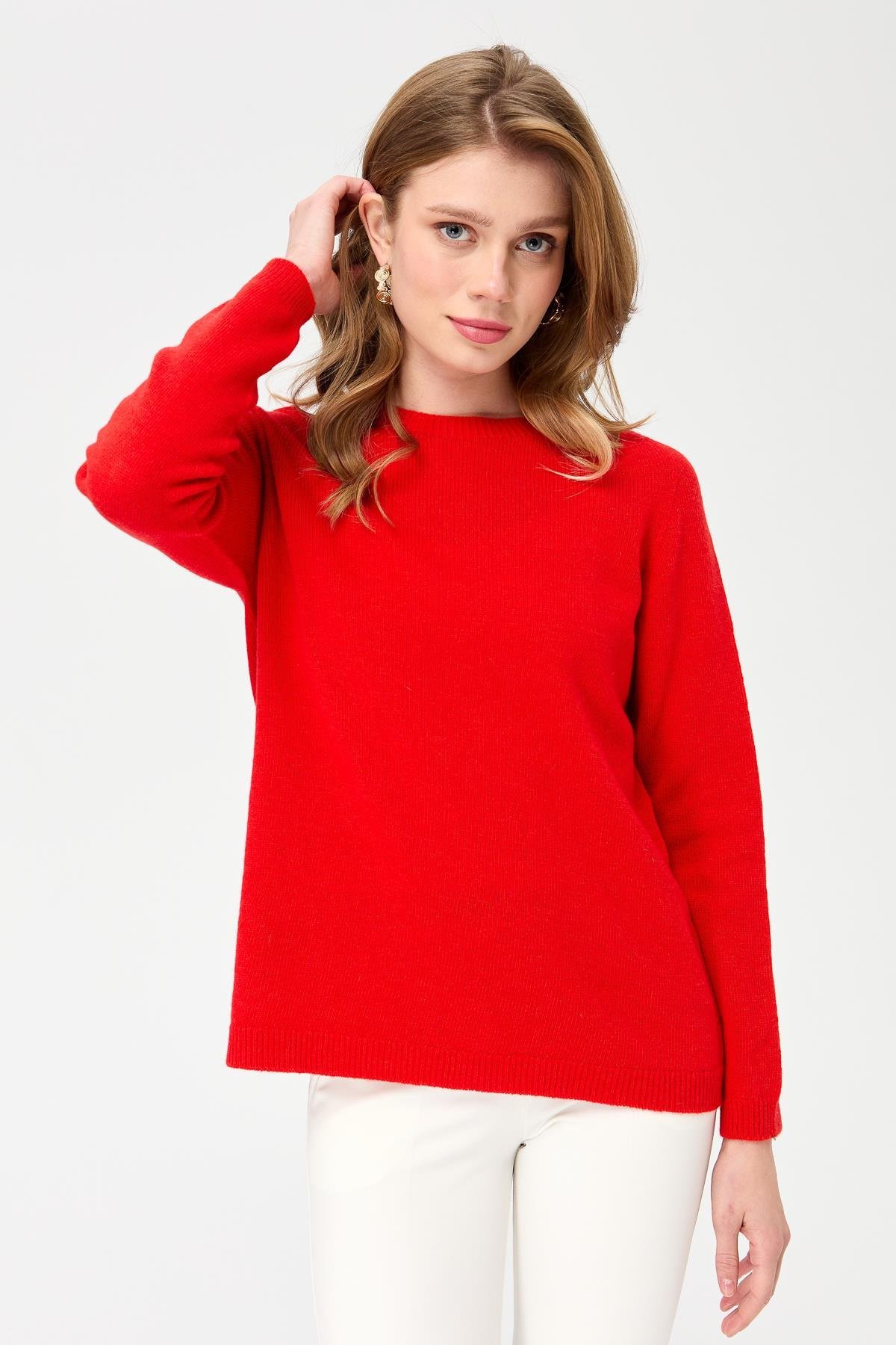 23163Kadın Sıfır Yaka Klasik Yün Kazak Mercan