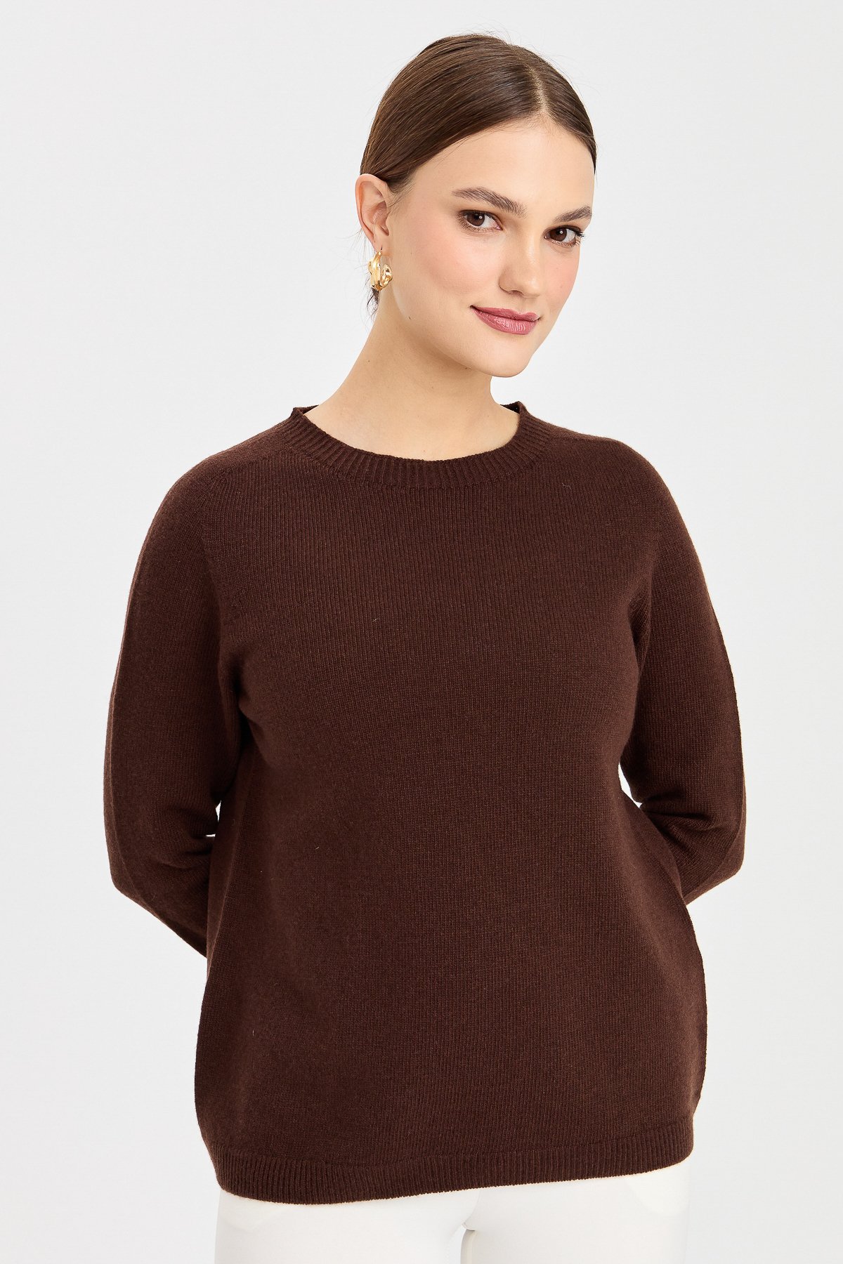 23163Kadın Sıfır Yaka Klasik Yün Kazak M.Kahve