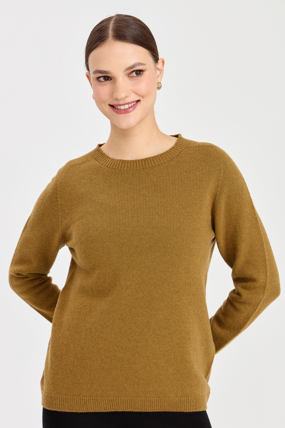 23163Kadın Sıfır Yaka Klasik Yün Kazak O.Haki