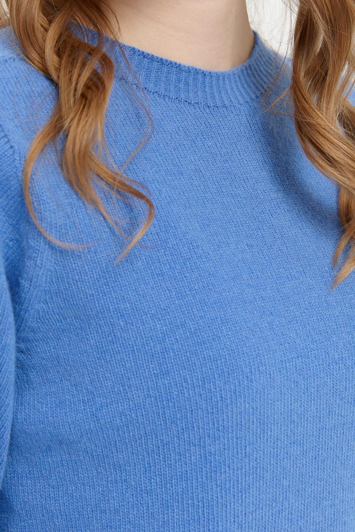 23163Kadın Sıfır Yaka Klasik Yün Kazak O.Mavi