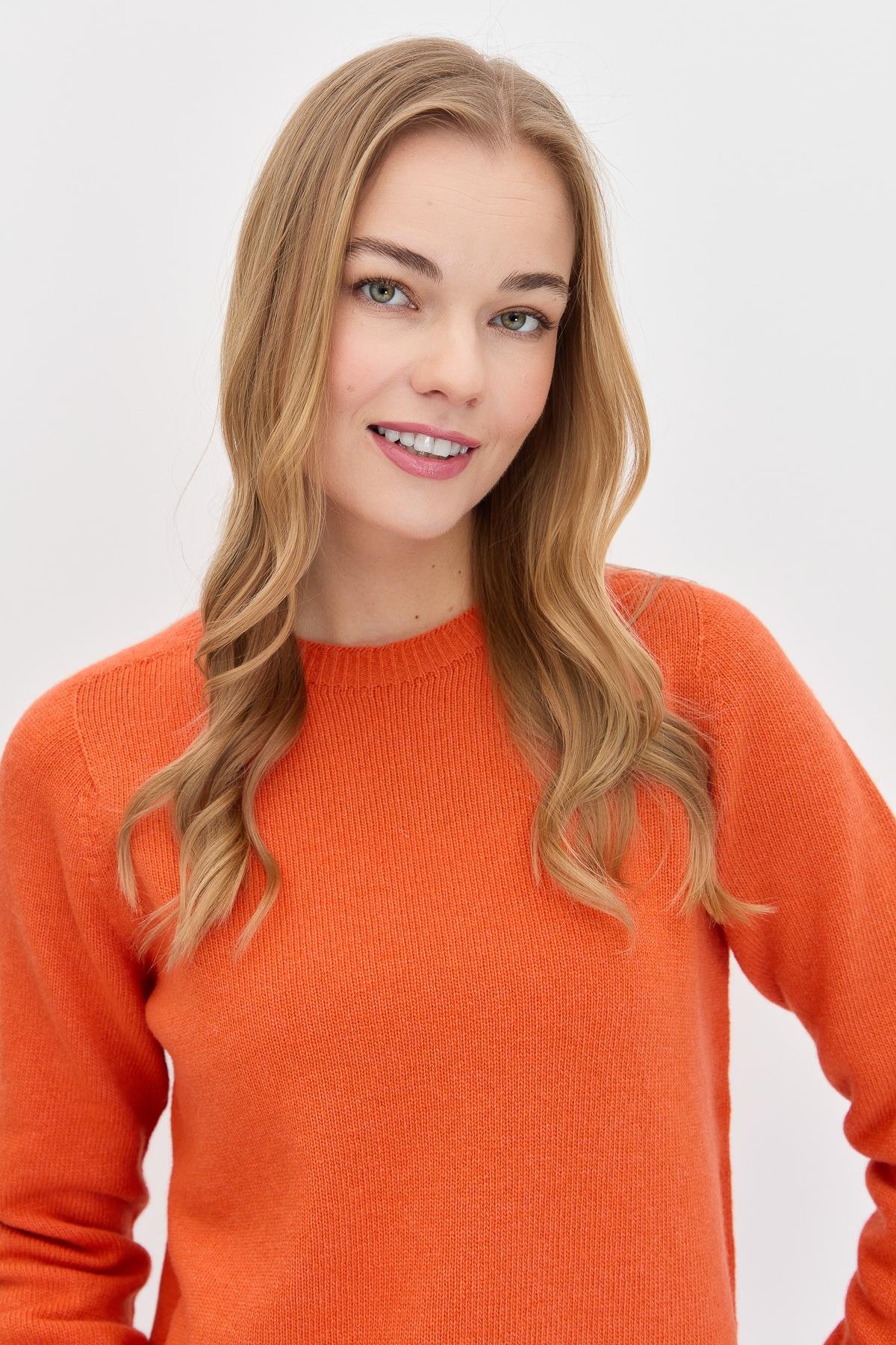 23163Kadın Sıfır Yaka Klasik Yün Kazak Portakal