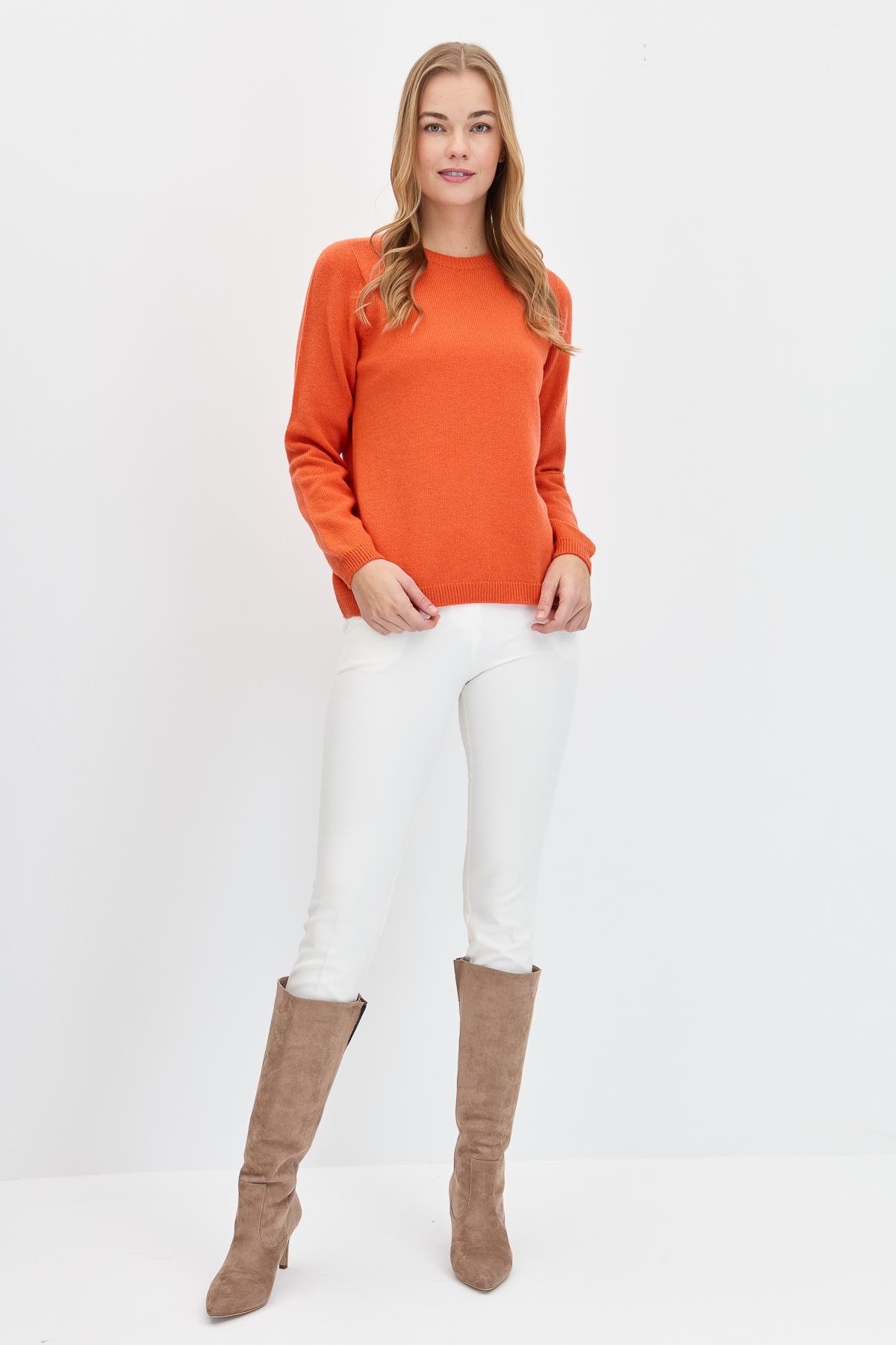 23163Kadın Sıfır Yaka Klasik Yün Kazak Portakal