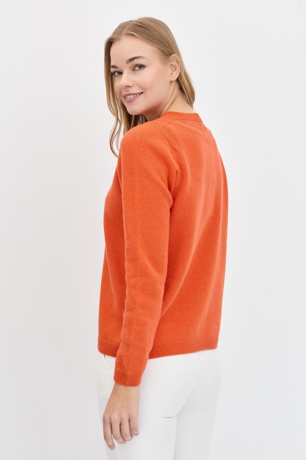 23163Kadın Sıfır Yaka Klasik Yün Kazak Portakal