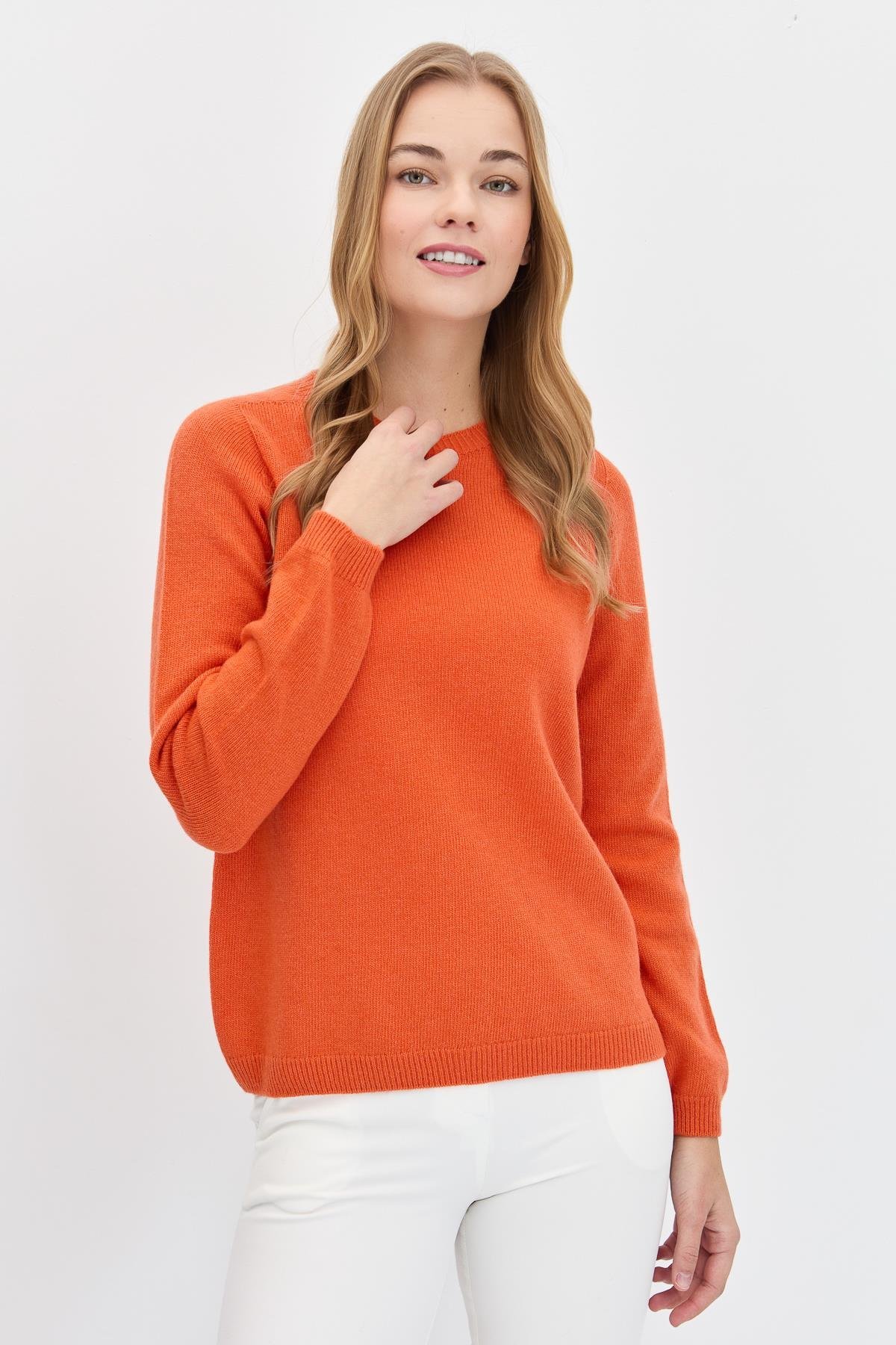 23163Kadın Sıfır Yaka Klasik Yün Kazak Portakal