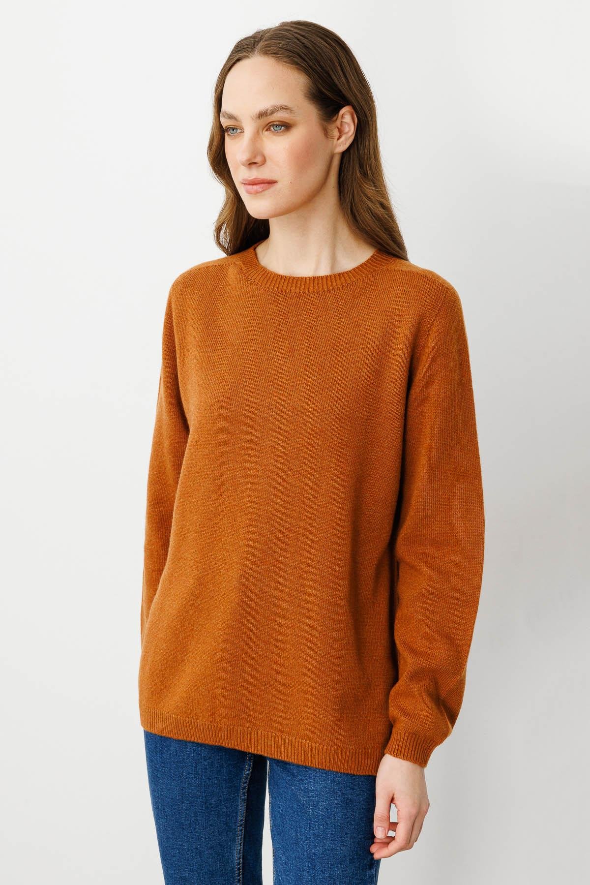 23163Kadın Sıfır Yaka Klasik Yün Kazak Tarçın