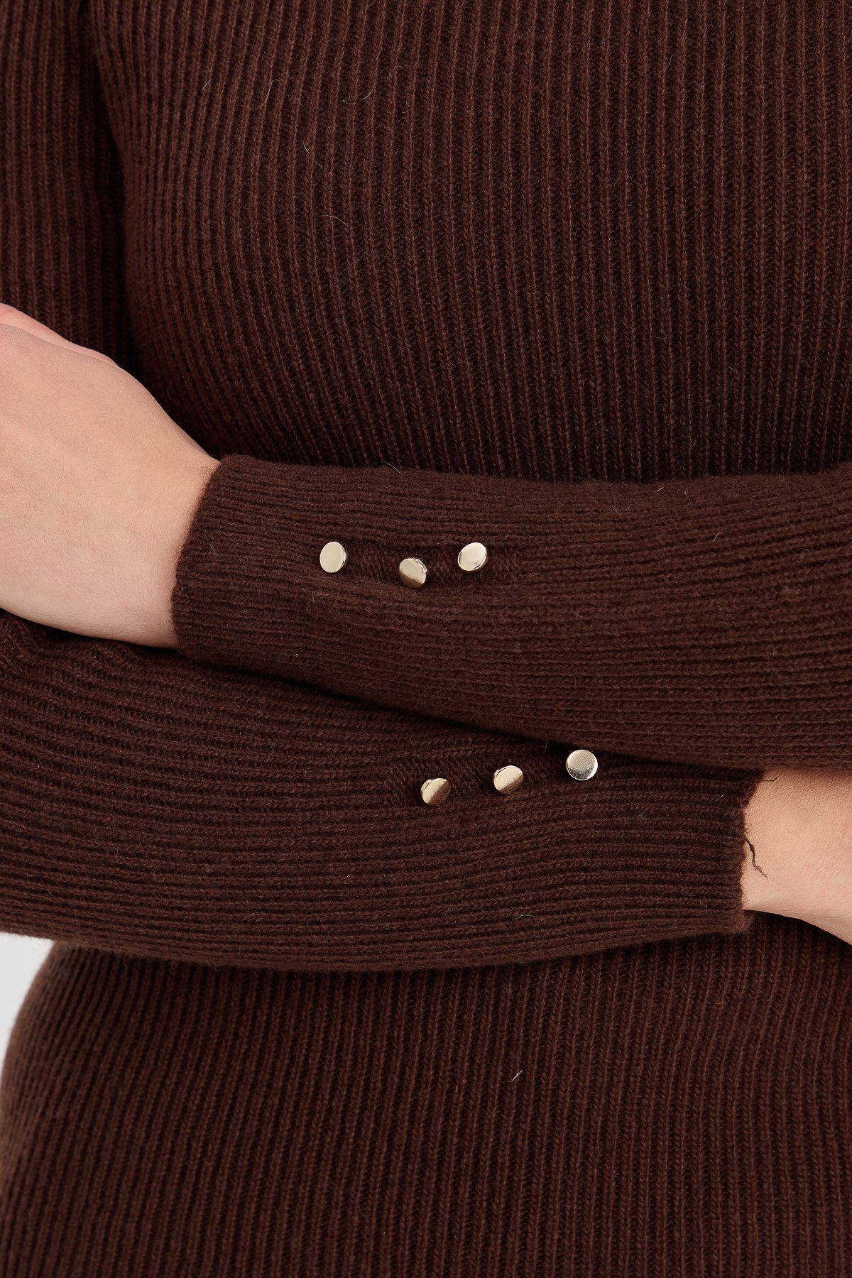 23158Kadın Sıfır Yaka Kol Ucu Düğmeli Yün Kazak M.Kahve