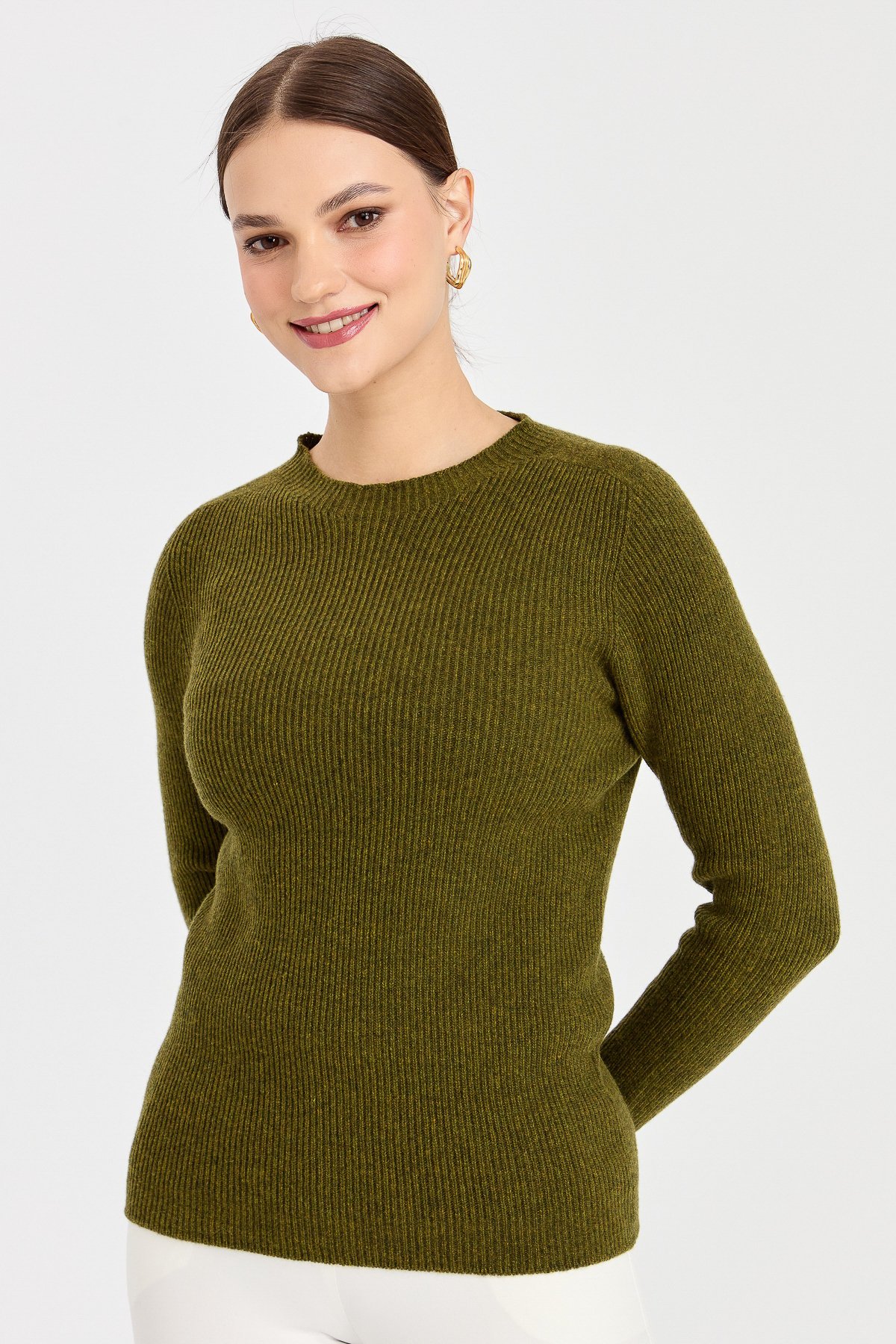 23158Kadın Sıfır Yaka Kol Ucu Düğmeli Yün Kazak A.K.Yeşili