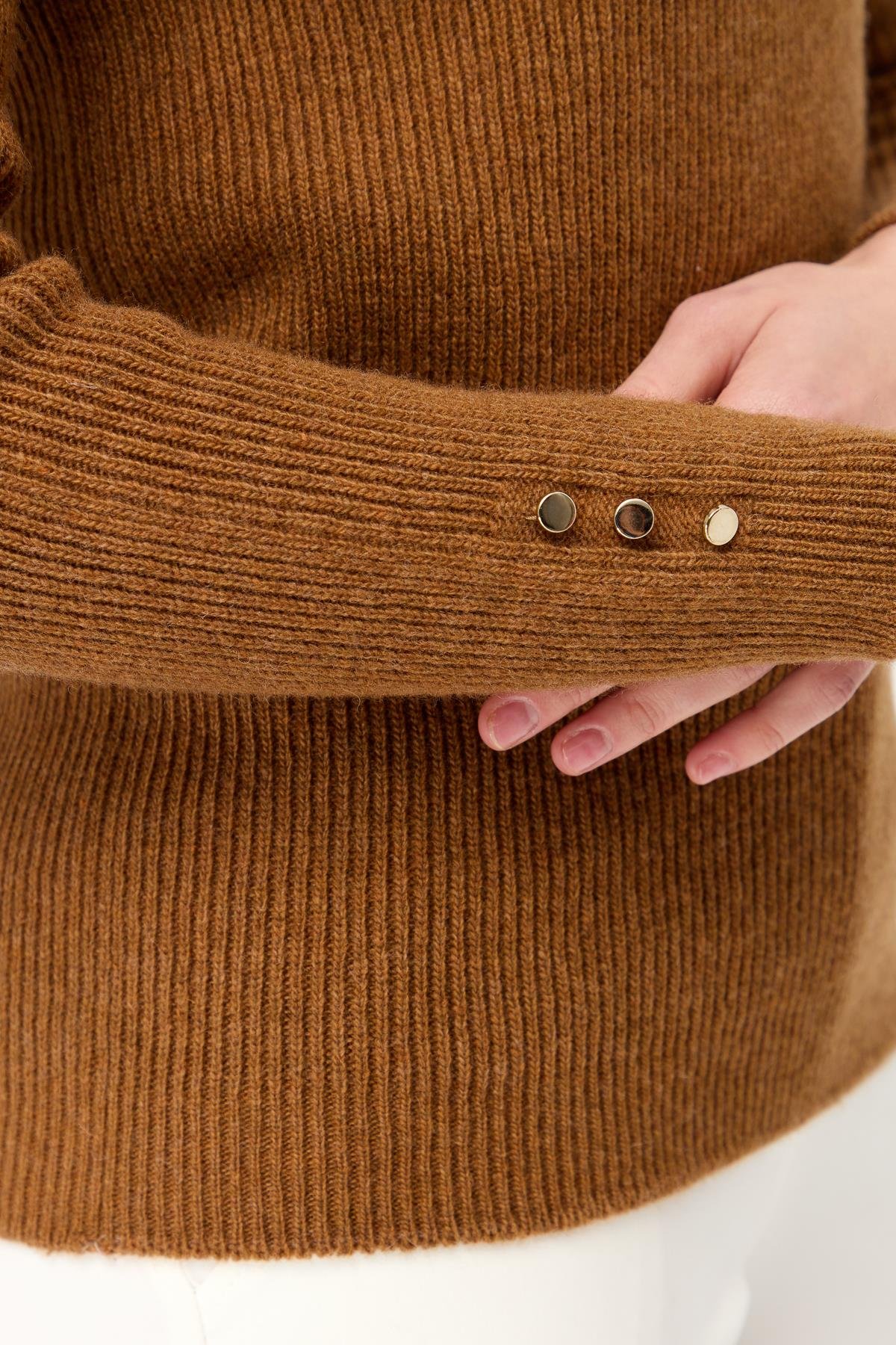 23158Kadın Sıfır Yaka Kol Ucu Düğmeli Yün Kazak K.taba