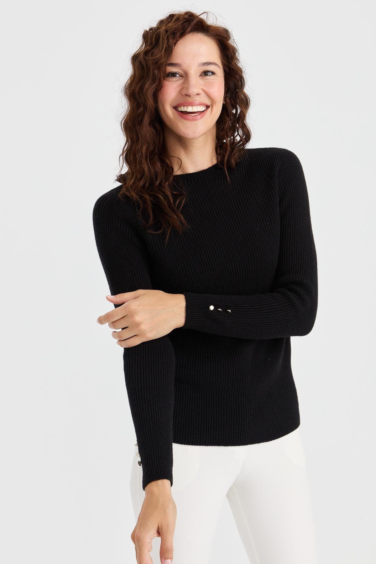 23158Kadın Sıfır Yaka Kol Ucu Düğmeli Yün Kazak Siyah