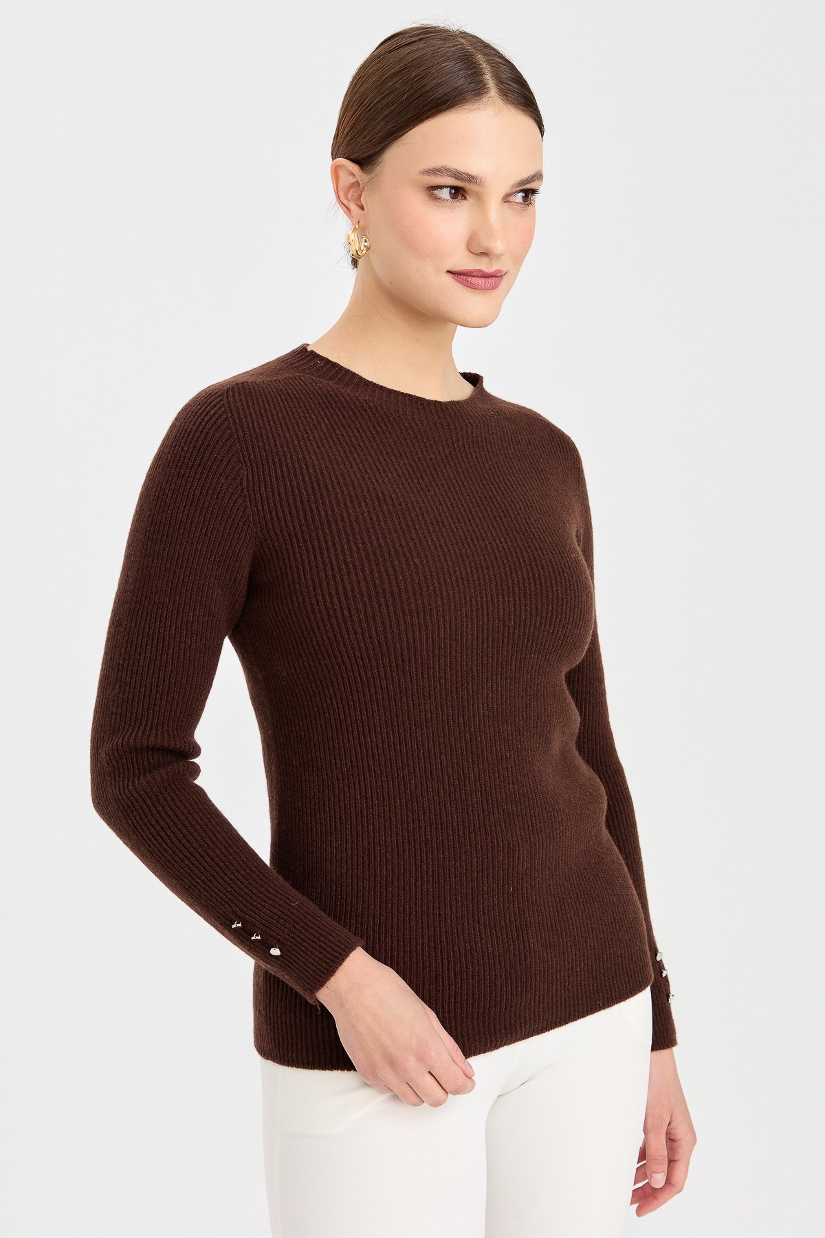 23158Kadın Sıfır Yaka Kol Ucu Düğmeli Yün Kazak M.Kahve