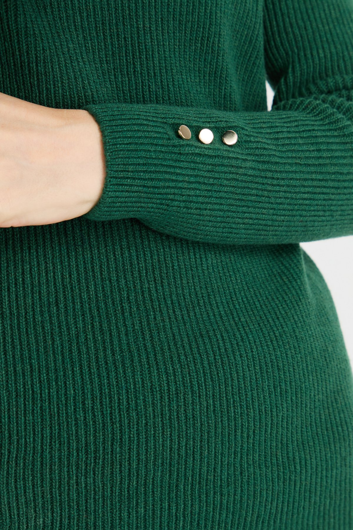 23158Kadın Sıfır Yaka Kol Ucu Düğmeli Yün Kazak A.Ö.Başı