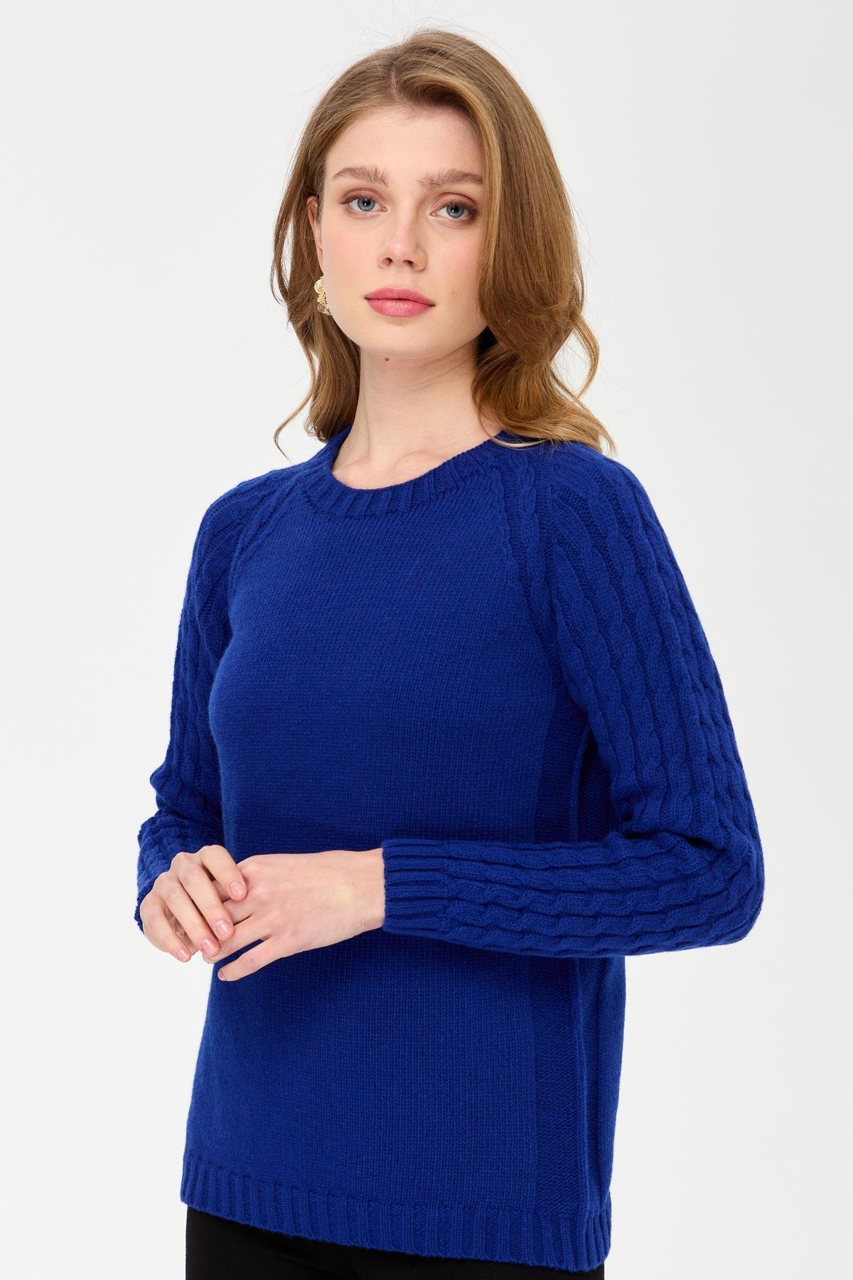 23201Kadın Sıfır Yaka Kolu Saç Örgü Yün Kazak K.S.Mavi