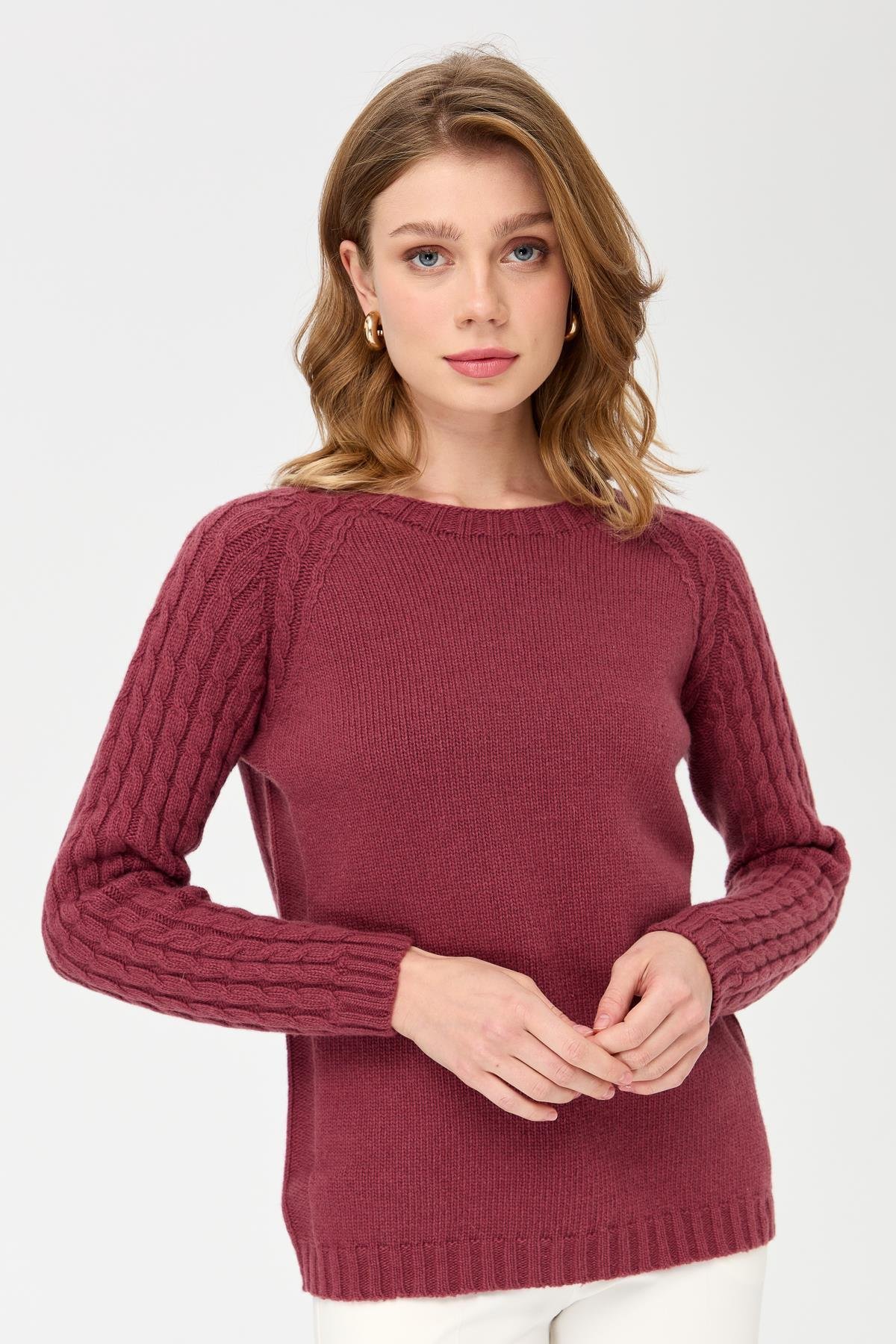 23201Kadın Sıfır Yaka Kolu Saç Örgü Yün Kazak K.G.Kurusu