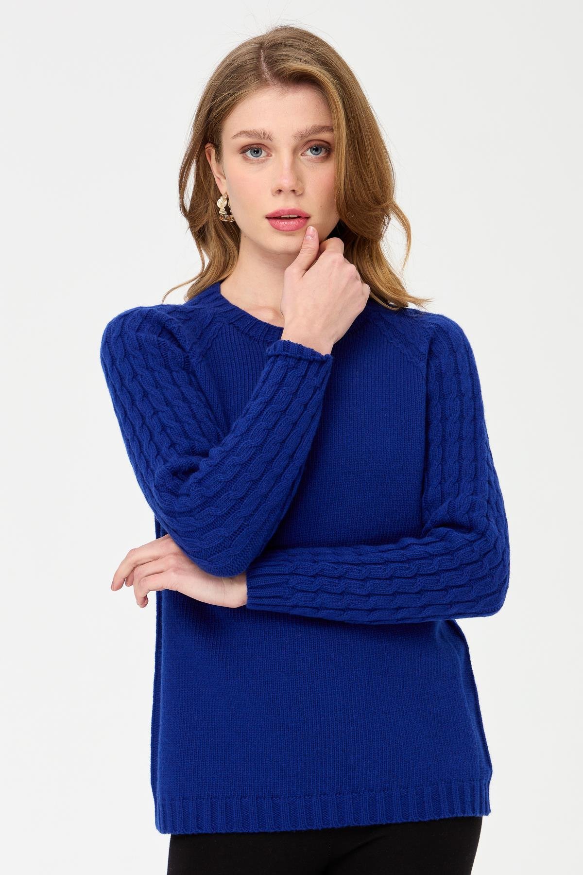 23201Kadın Sıfır Yaka Kolu Saç Örgü Yün Kazak K.S.Mavi