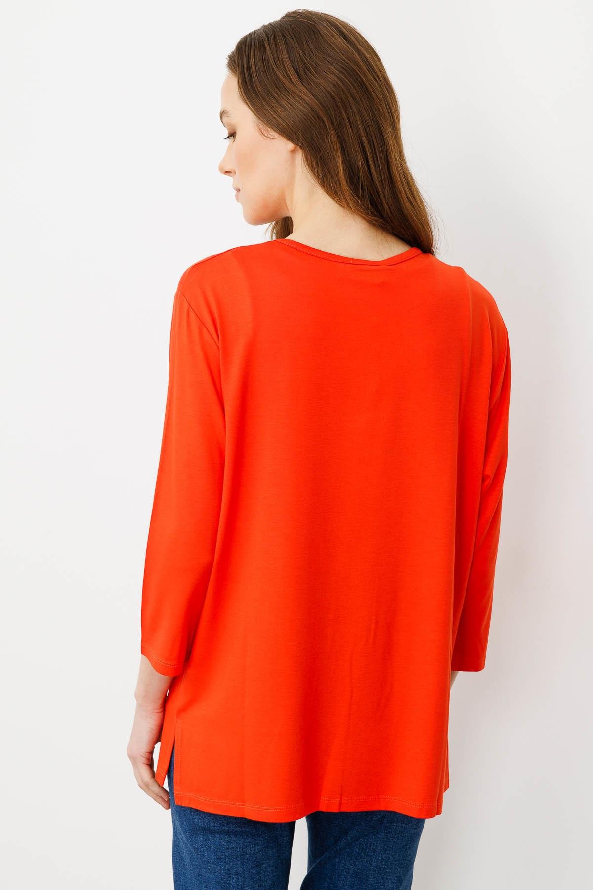 21723Kadın Sıfır Yaka Nakışlı Penye Bluz Mercan