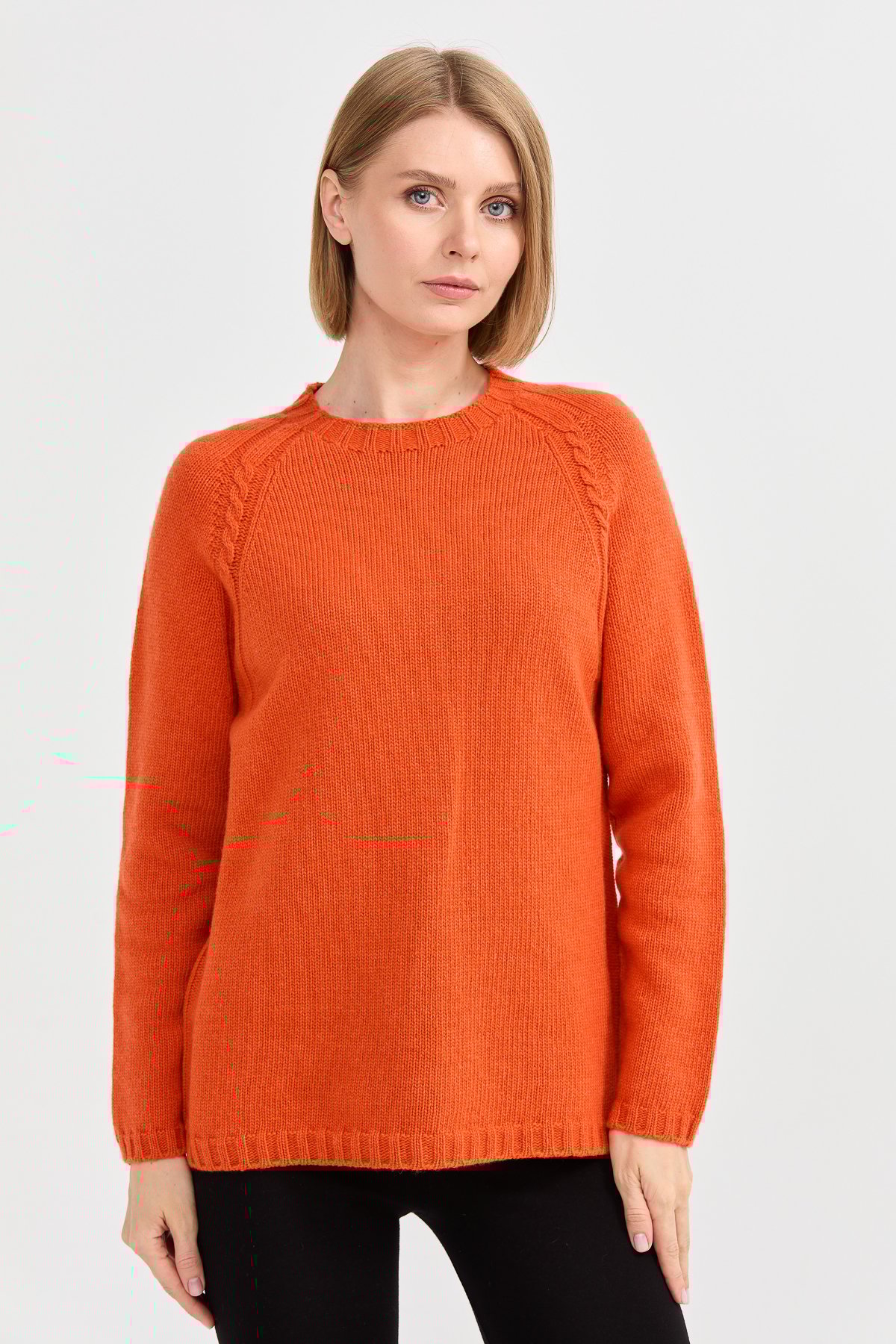 22096Kadın Sıfır Yaka Omzu Saç Örgülü Yün Kazak Portakal