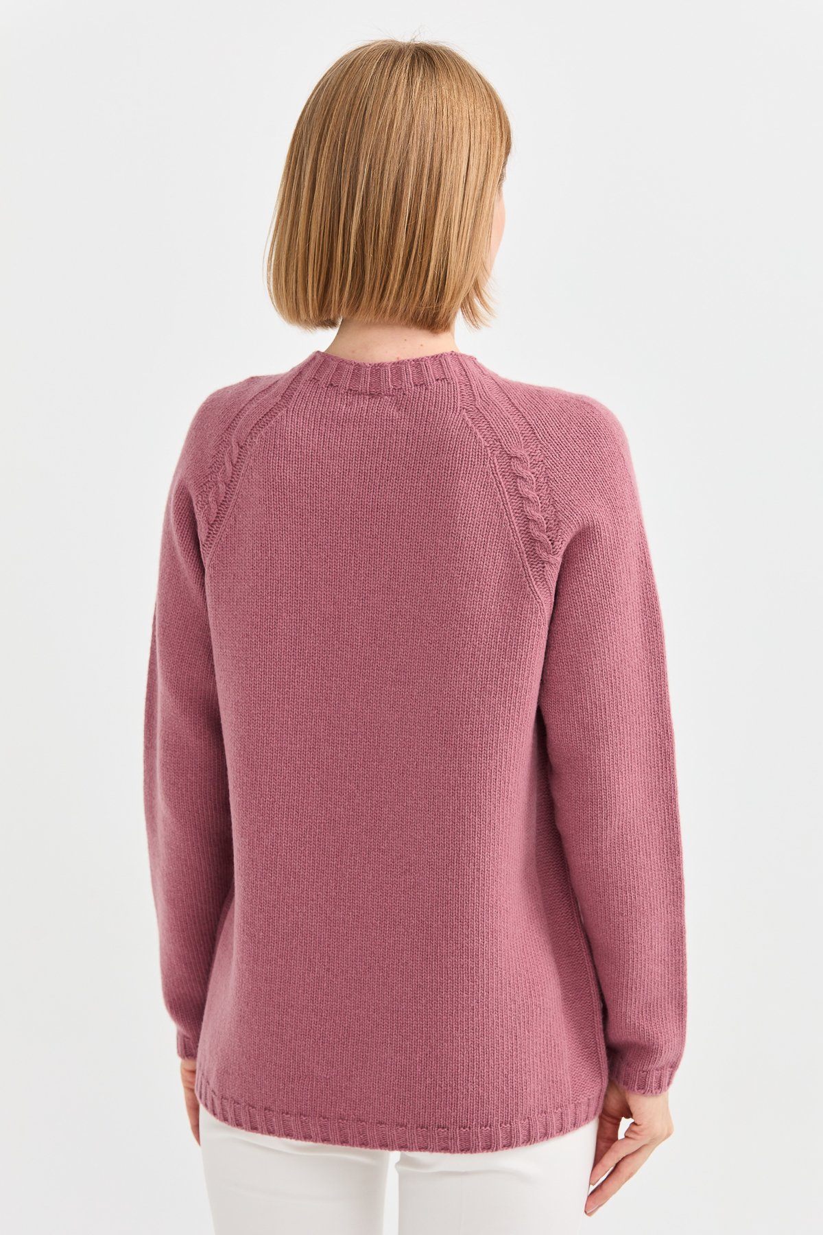 22096Kadın Sıfır Yaka Omzu Saç Örgülü Yün Kazak Y.G.Kurusu