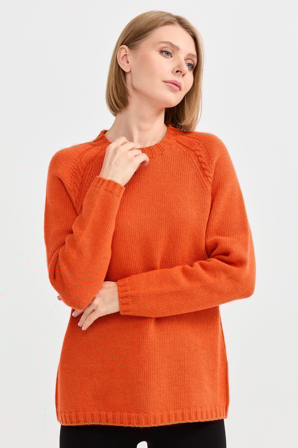 22096Kadın Sıfır Yaka Omzu Saç Örgülü Yün Kazak Portakal