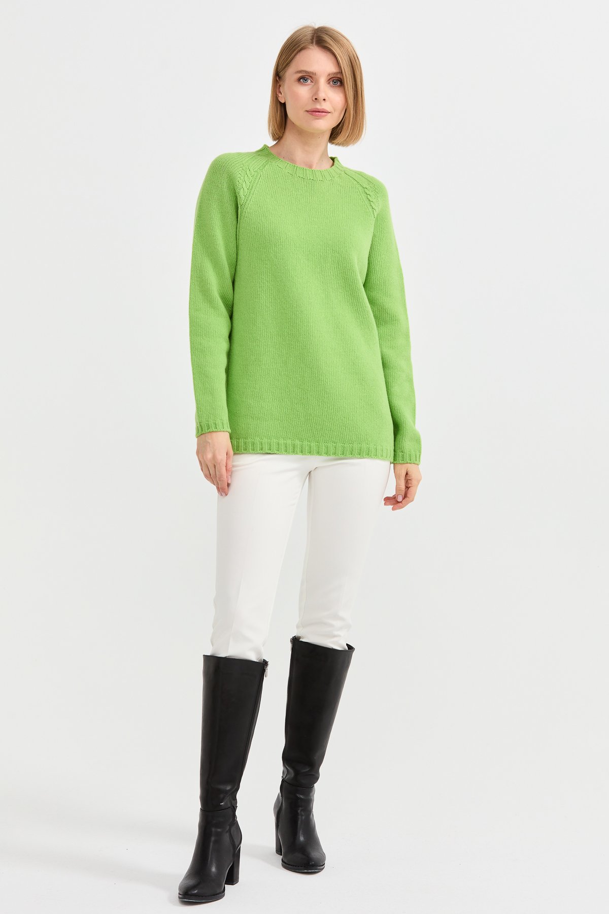 22096Kadın Sıfır Yaka Omzu Saç Örgülü Yün Kazak A.E.Yeşili